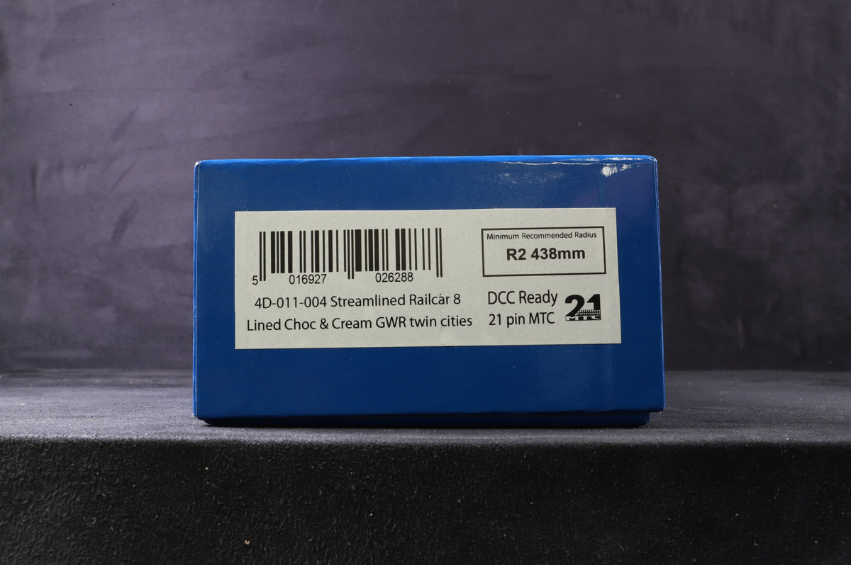 Dapol OO 4D-011-004 Streamlined Railcar 8 Lined Choc &amp; Cream GWR Twin Cities