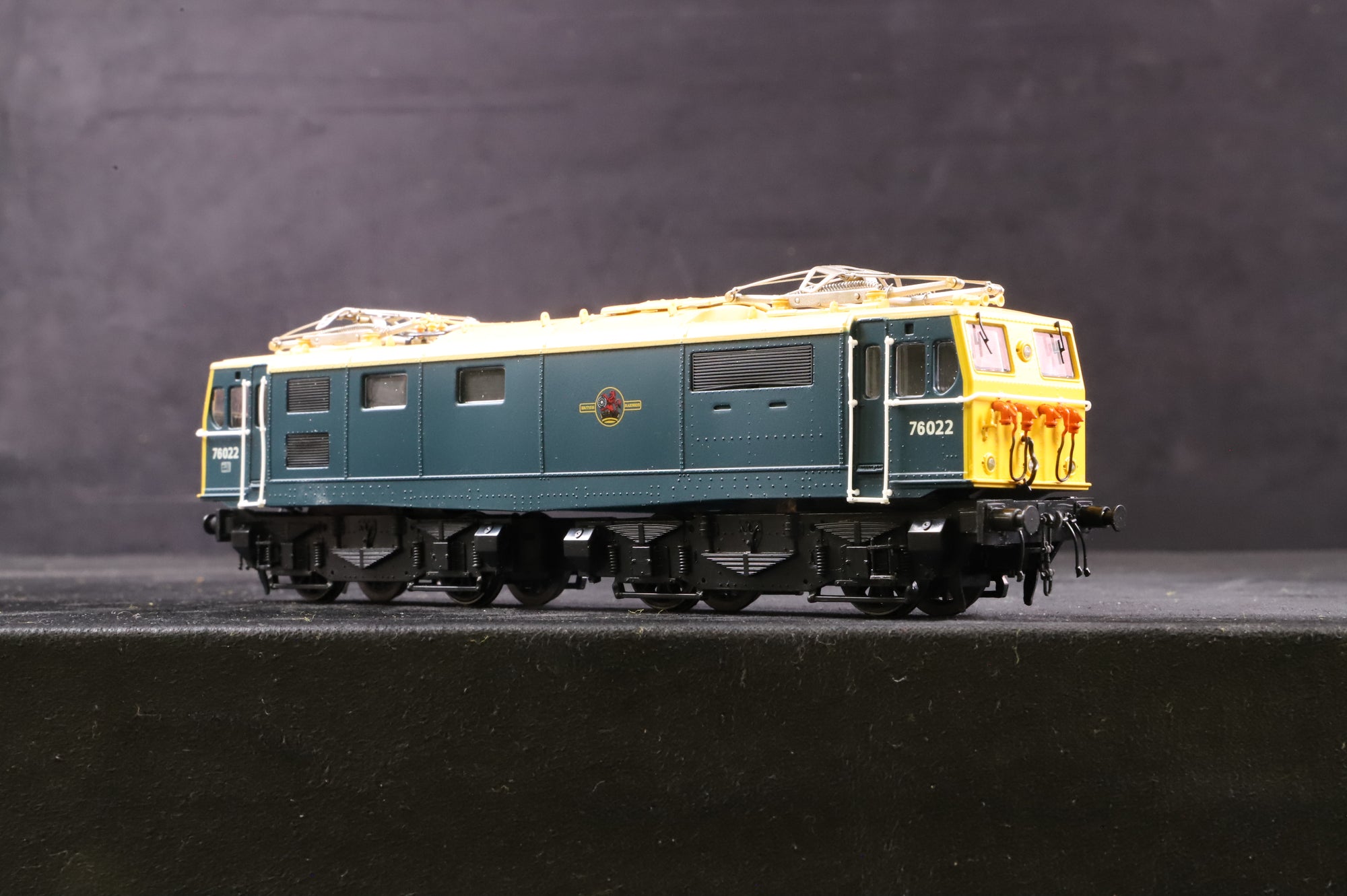 Heljan OO 7601 Class 76 EM1 Woodhead Electric '76022' BR Blue Full Yellow Ends