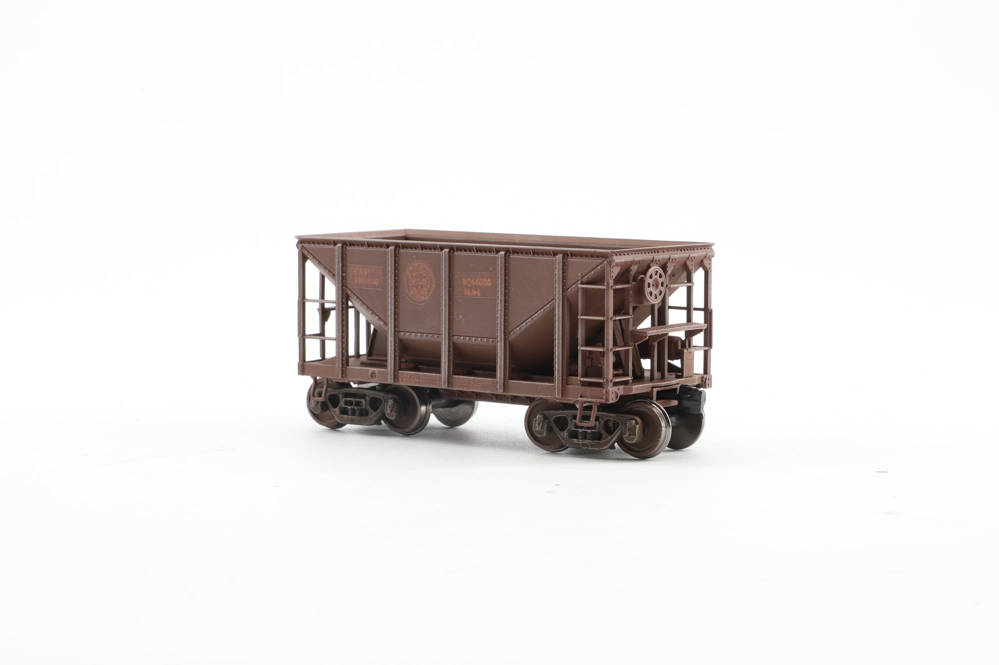 Walthers HO 932-40506 12-Pack of Michigan Ore Cars in DMIR Brown - Pro-Customised/Weathered