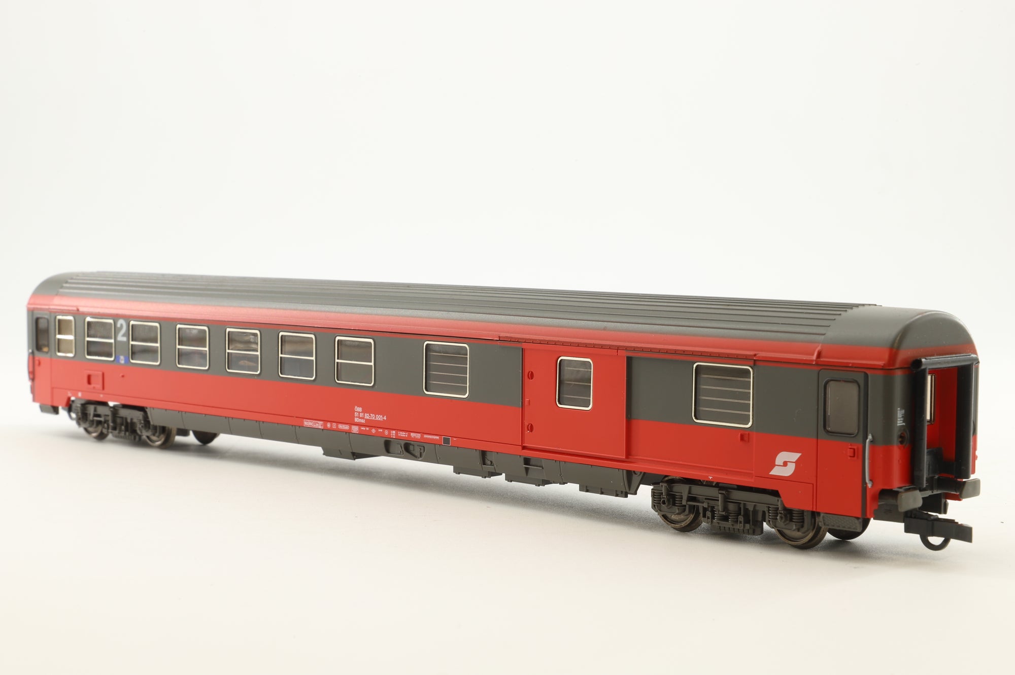 Roco HO Rake of 3 SBB Coaches