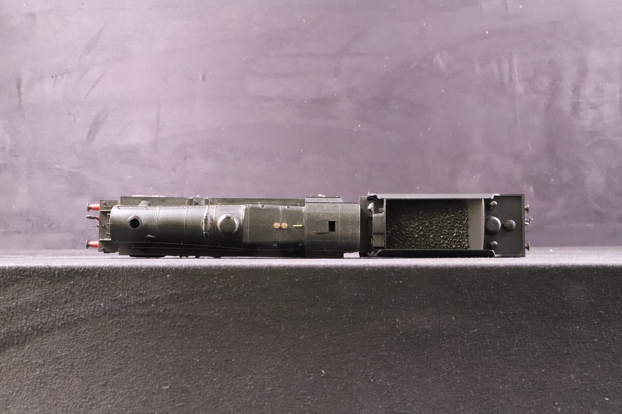 Hornby OO R2229 BR 2-8-0 Class 8F Loco '48154'