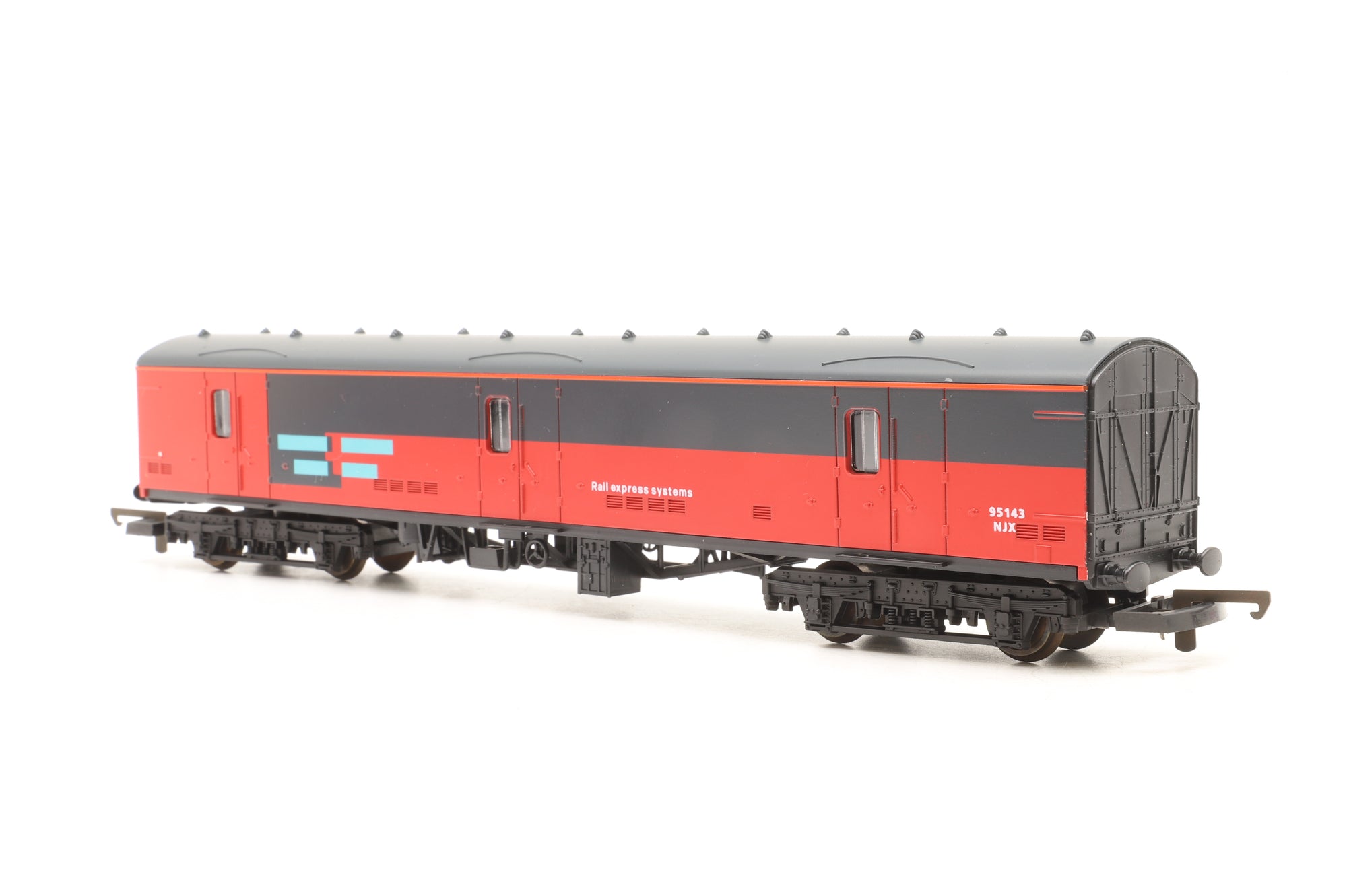 Lima OO 149784 Post Train Pack Class 47/7 47747 'Res Publica' RES & 3 Coaches
