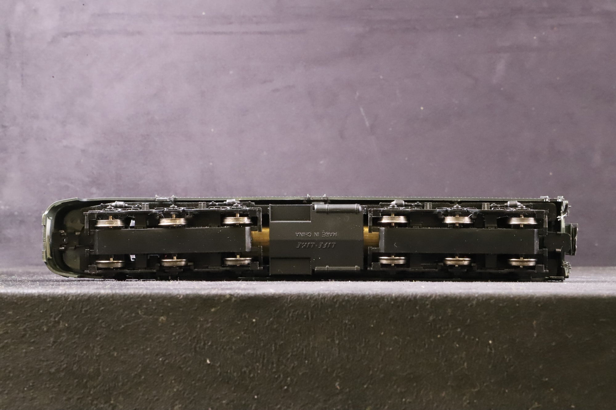 Life Like Trains HO PA I & B Diesel Locomotive Pennsylvania DCC Sound