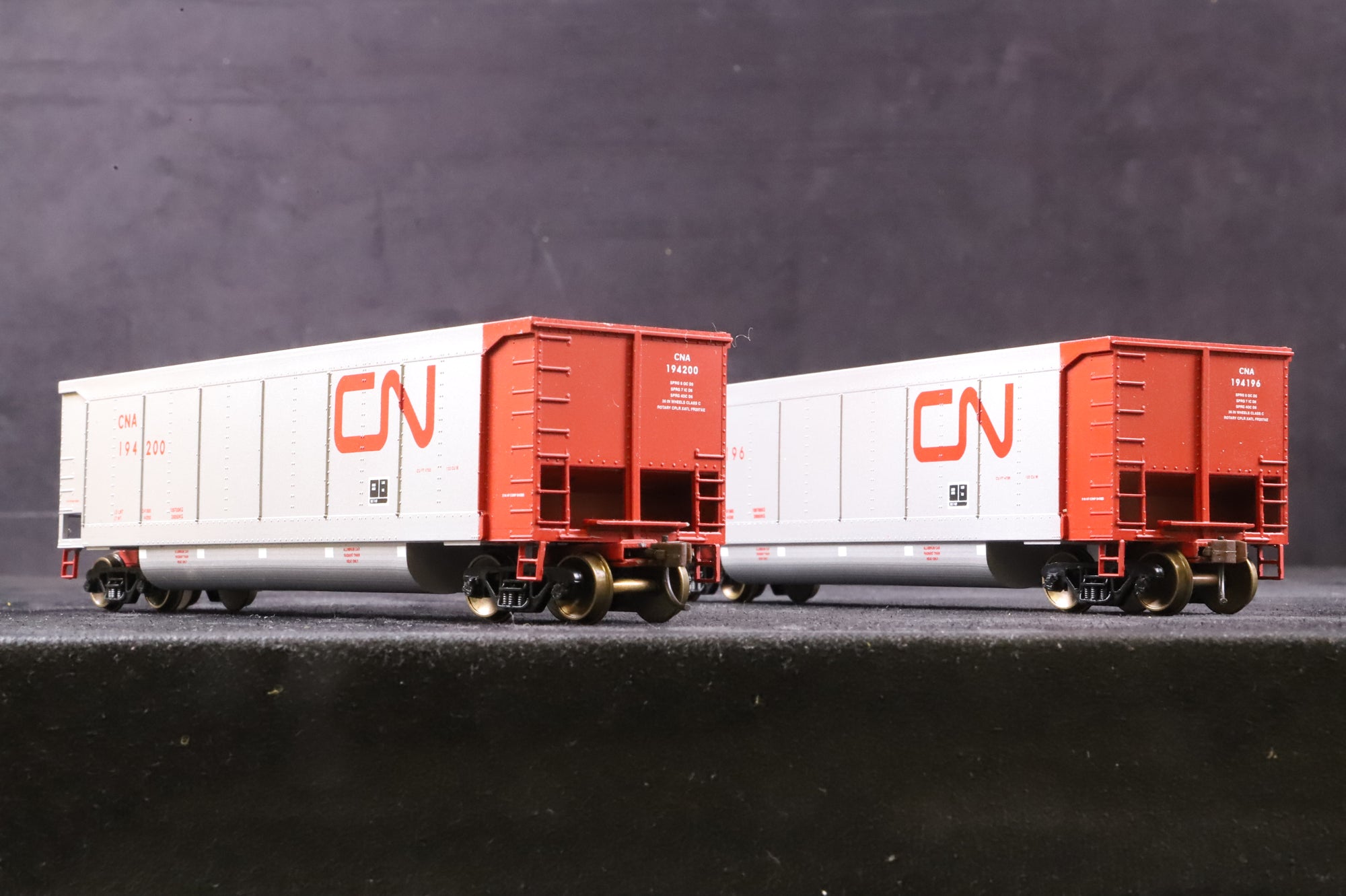 LBF Company HO Pair of Canadian National Johnstown Aeroflow Wagons '194196' & '194200'