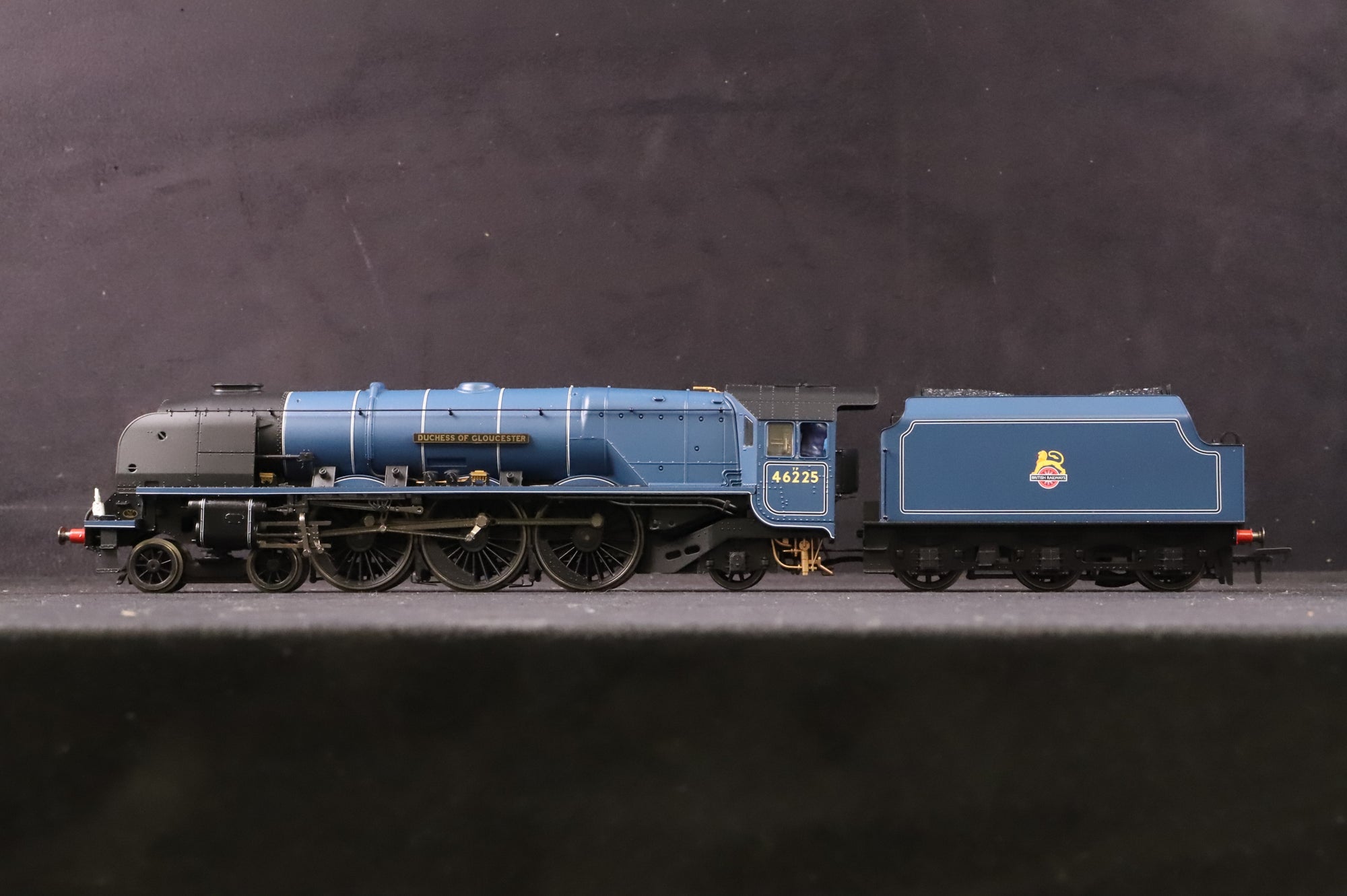 Hornby OO R3682 BR Princess Coronation Class 'Duchess of Gloucester' '46225', DCC Sound