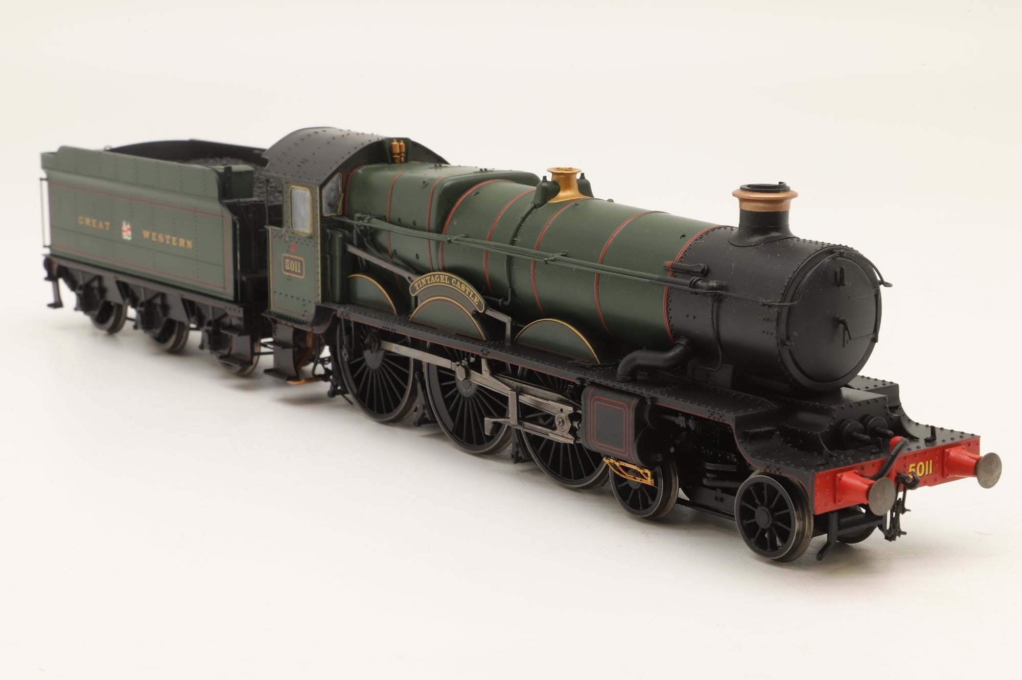 Hornby OO R2848 GWR Castle Class 7P 'Tintagel Castle' '5011'