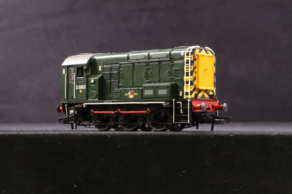 Hornby OO R3037XS Class 08 Diesel Shunter &#39;D3963&#39; BR Green L/C DCC Sound