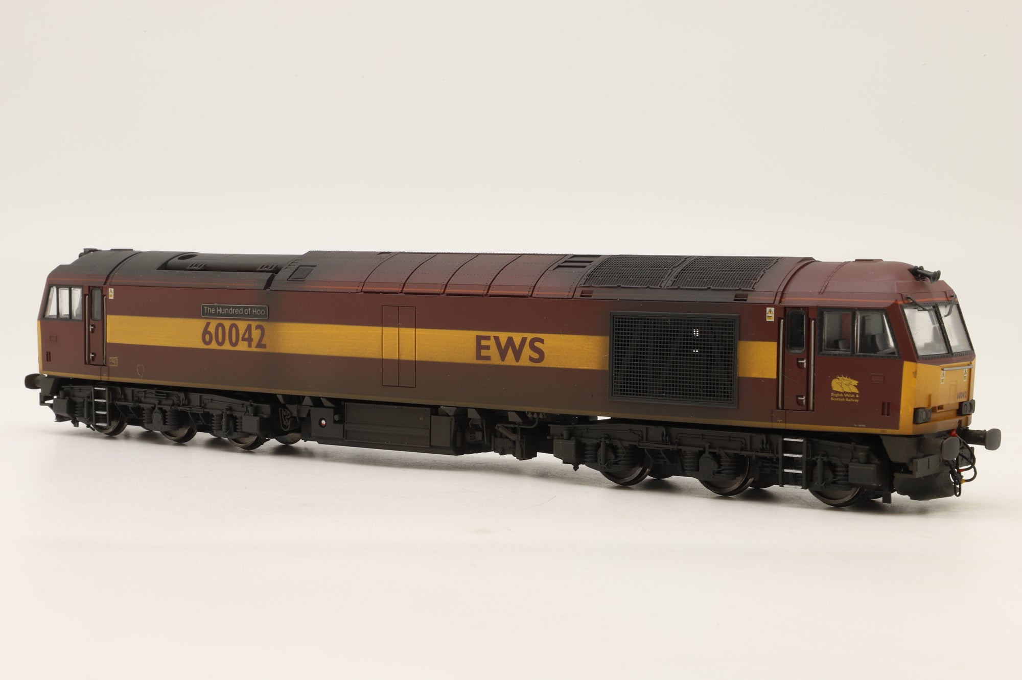 Hornby OO R2899XS Class 60 '60042' 'The Hundred Of Hoo' EWS Weathered DCC Sound