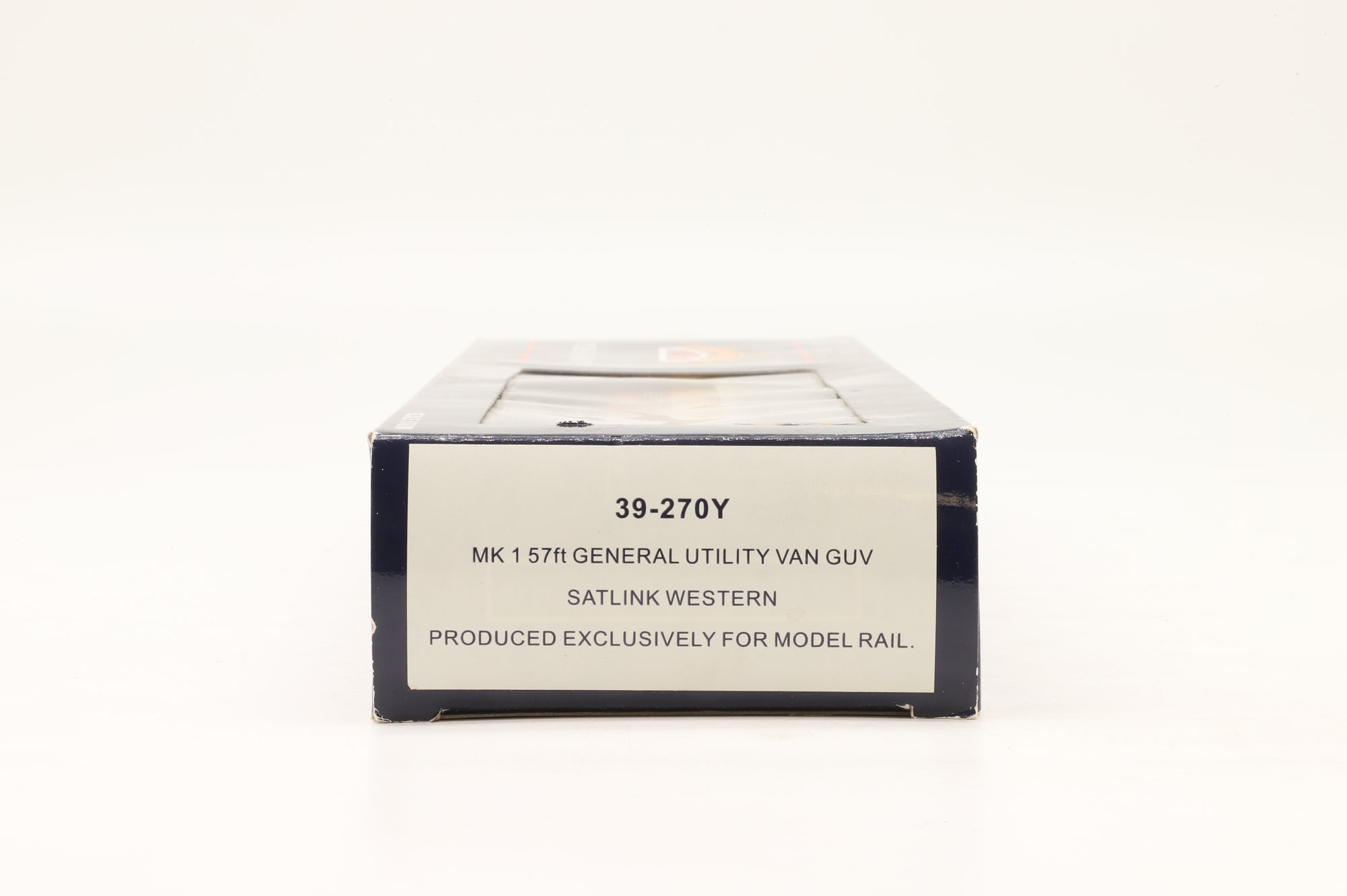 Bachmann OO 39-270Y Mk1 GUV in BR Satlink Western Livery