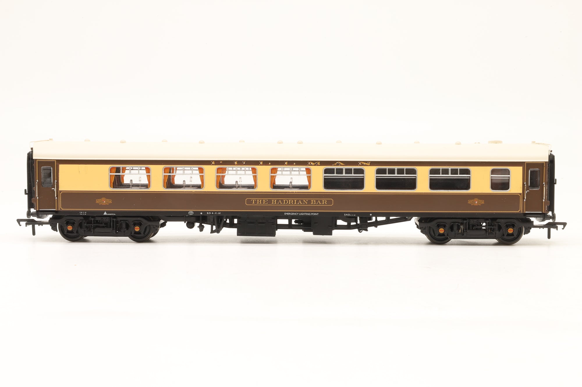 Bachmann OO 39-280/290/300/310/320 Rake of 5 Mk1 Pullman Cars with Lighting