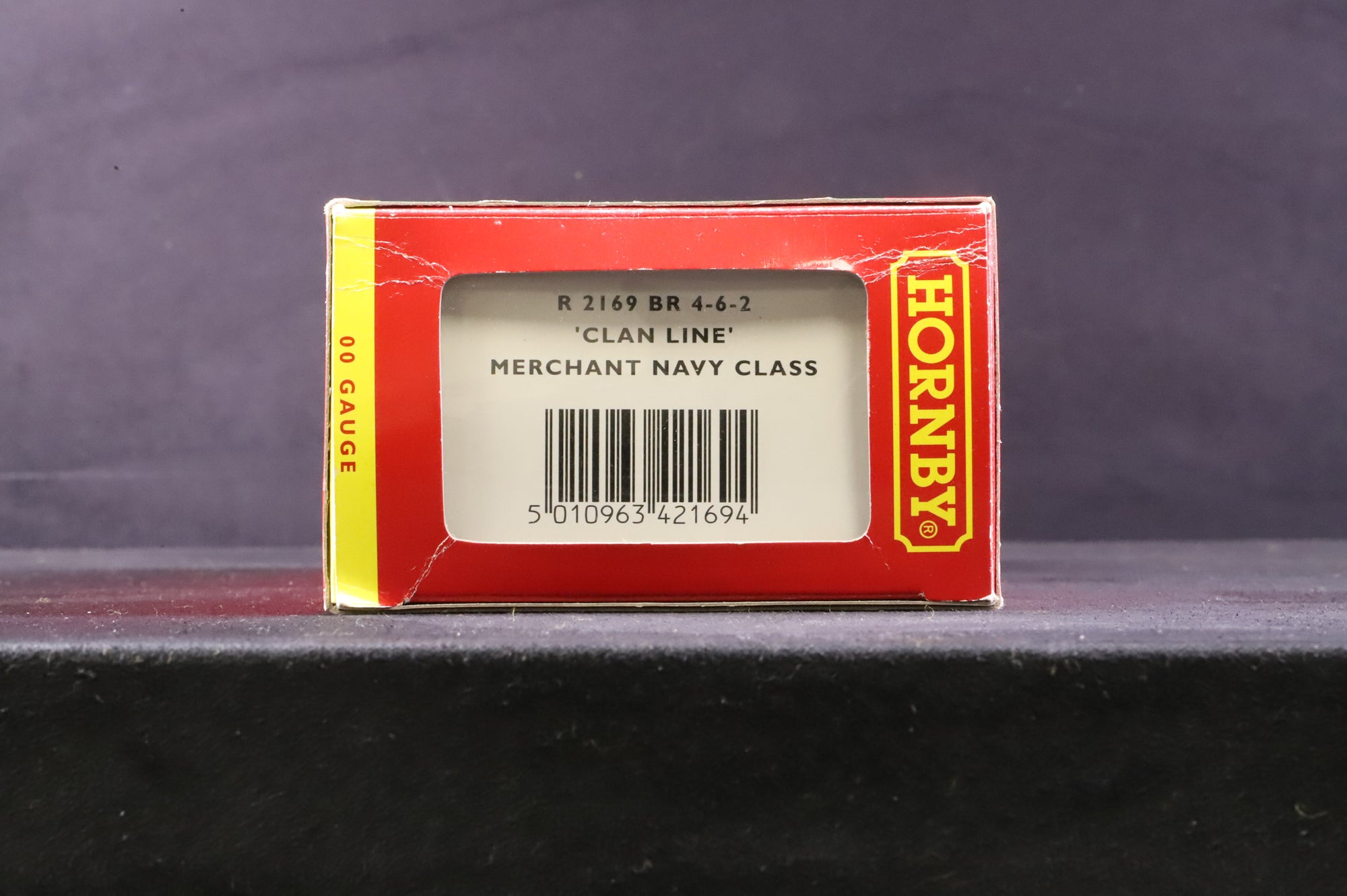 Hornby OO R2169 Merchant Navy Class '35028' 'Clan Line' BR Lined Green L/C