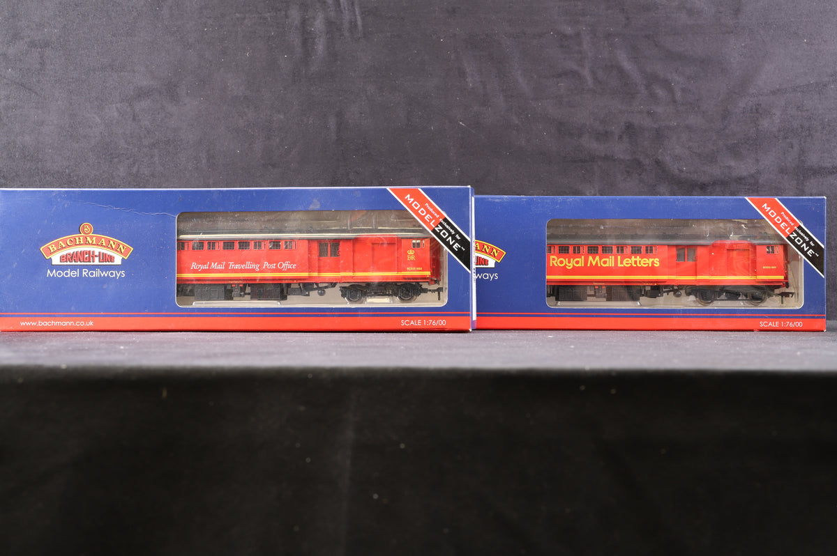 Bachmann OO 39-420Z &amp; Y Rake Of 2 TPO Sort Van Royal Mail Coaches Excl. Modelzone