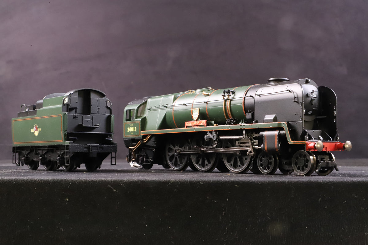 Hornby OO R3203 Rebuilt West Country Class &#39;34013&#39; &#39;Okehampton&#39; BR Lined Green L/C DCC Sound