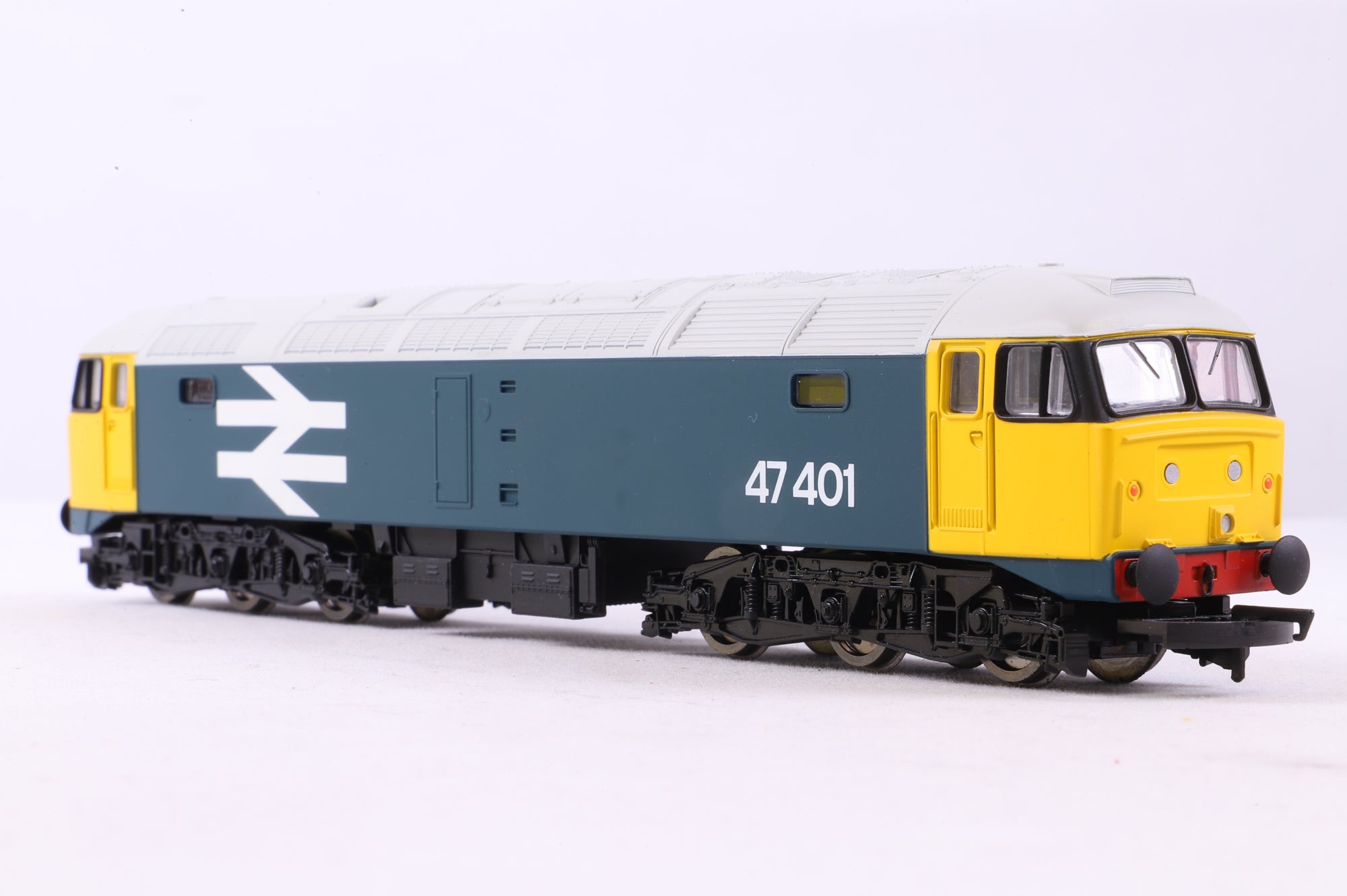 Hornby Railroad OO R3287TTS Class 47 '47401' BR Blue DCC Sound