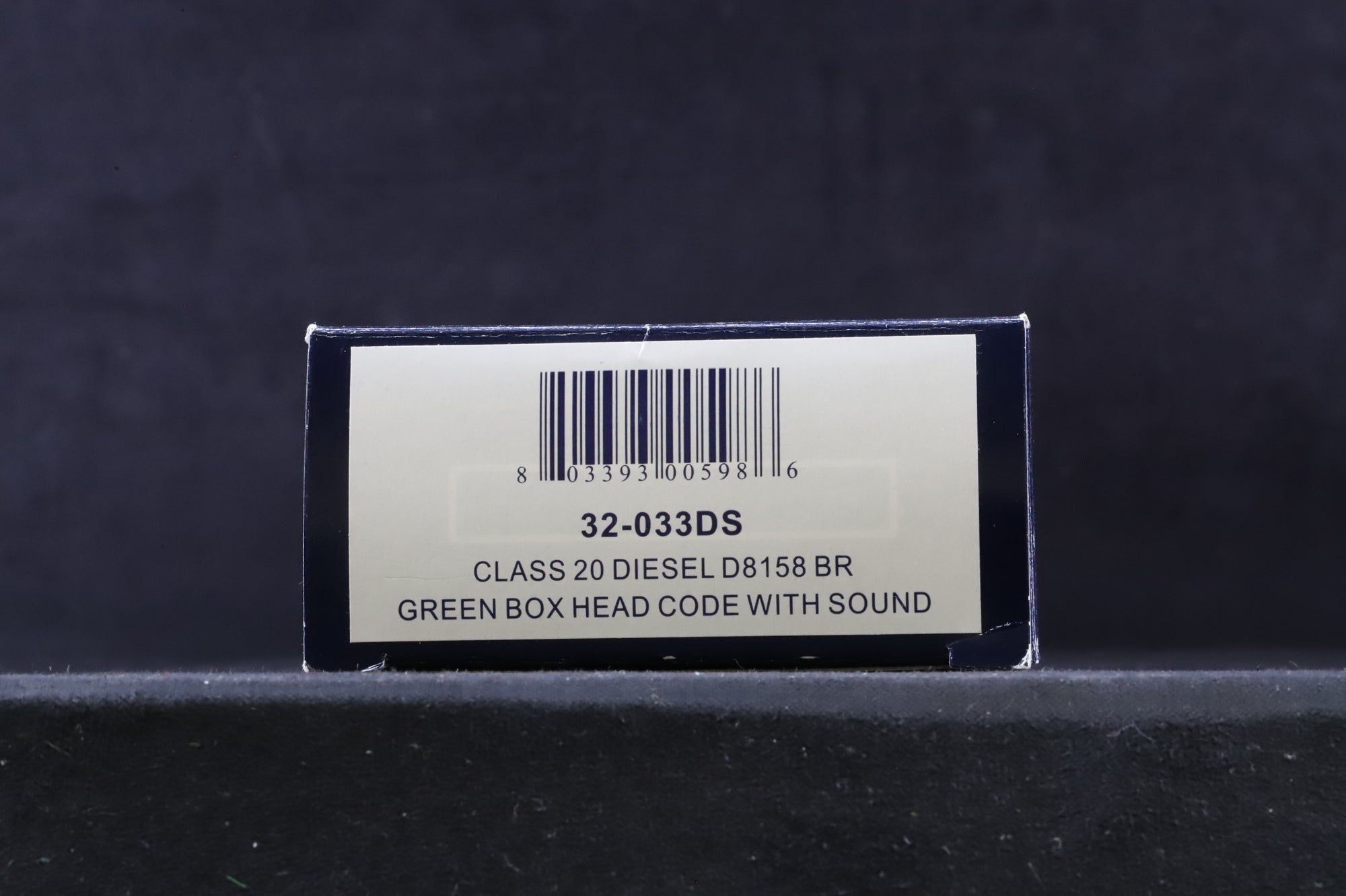 Bachmann OO 32-033DS Class 20 D8158 in BR Green w/ Box Head Code & SYP - DCC Sound