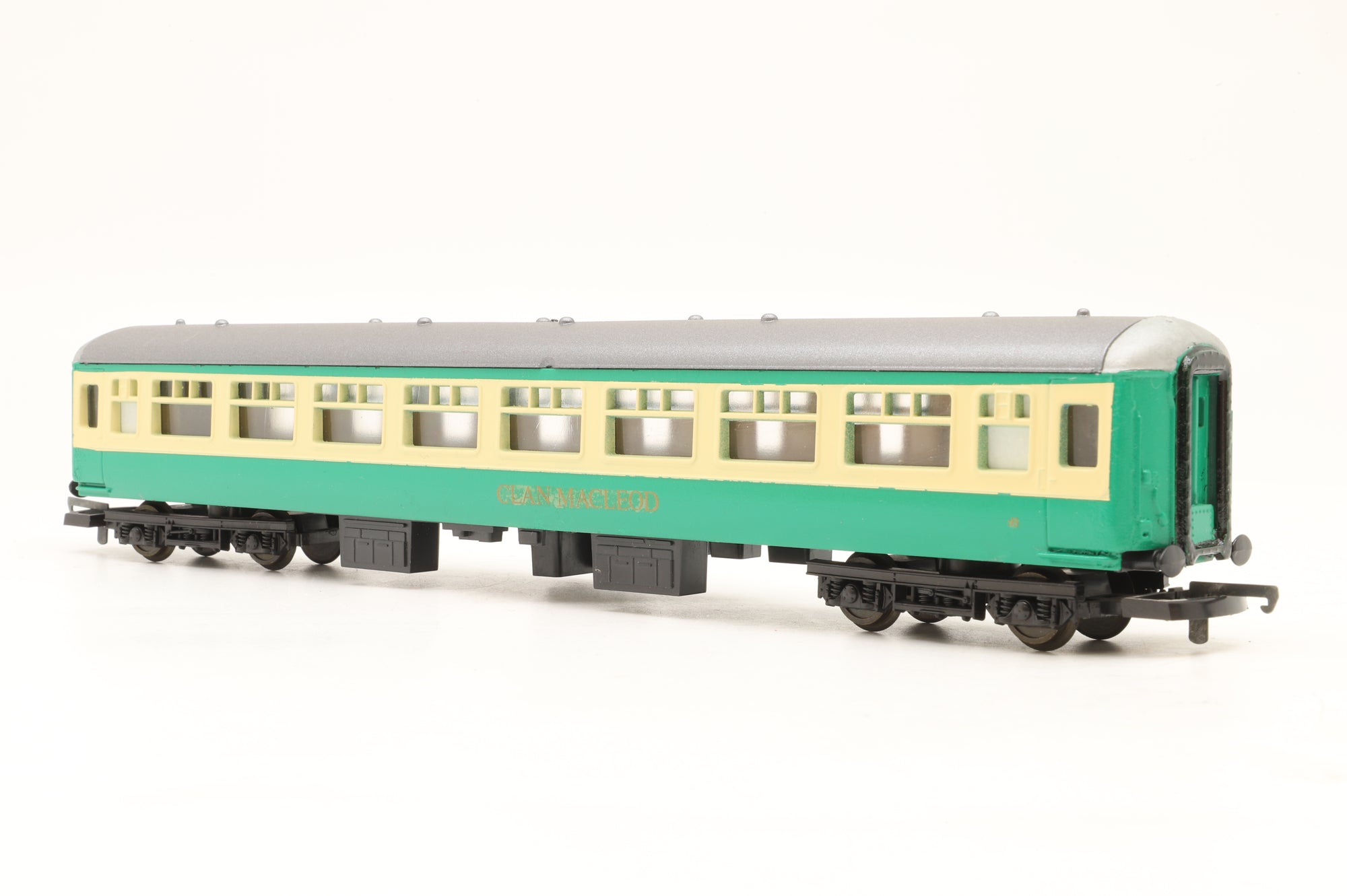 Custom OO Mk2 SO No.93 'Clan Macleod' in Highland Line Green/Cream