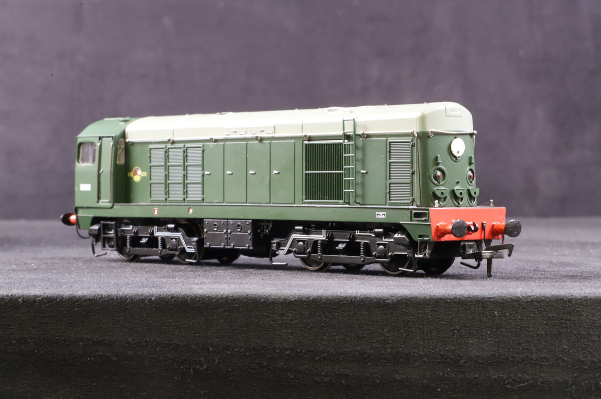 Bachmann OO 32-027 Class 20 &#39;D8000&#39; BR Green with Indicator Discs