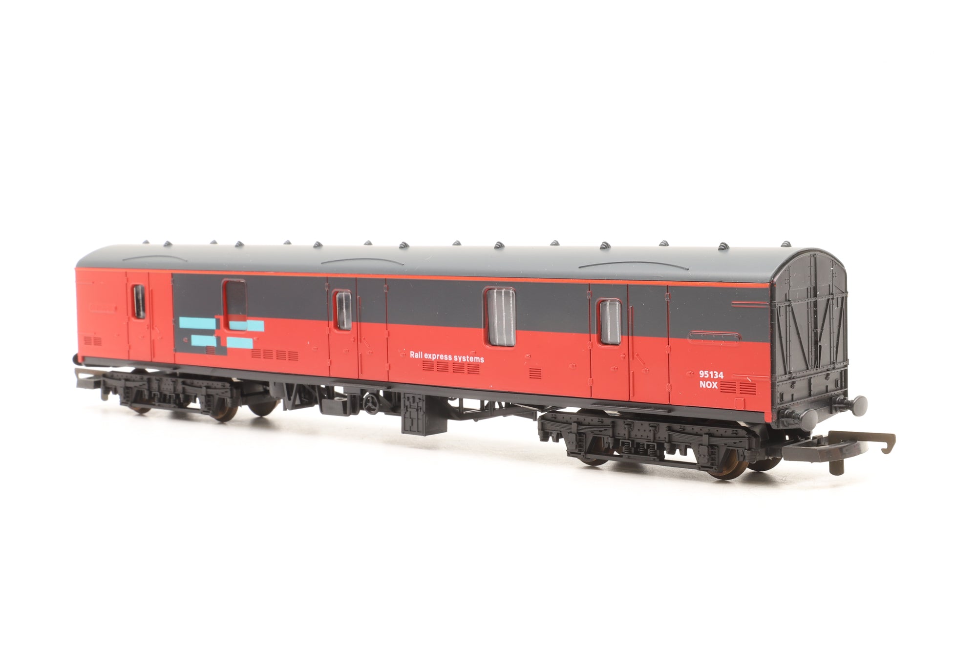 Lima OO 149784 Post Train Pack Class 47/7 47747 'Res Publica' RES & 3 Coaches