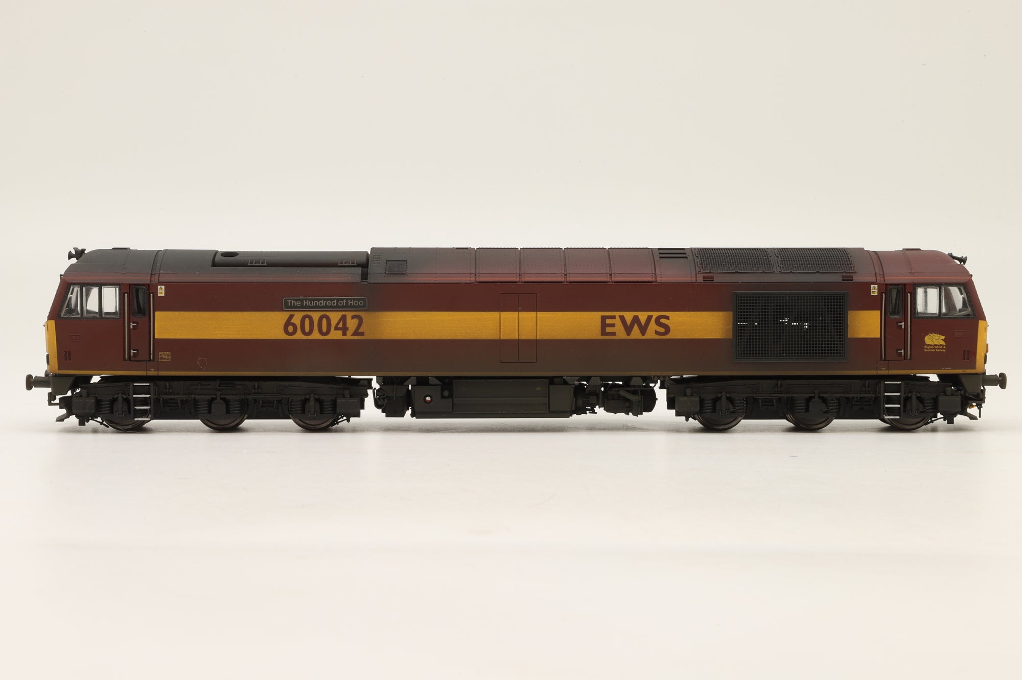 Hornby OO R2899XS Class 60 '60042' 'The Hundred Of Hoo' EWS Weathered DCC Sound