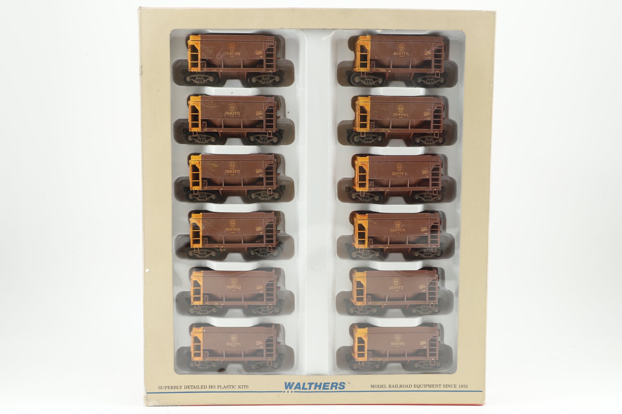 Walthers HO 932-4555 12-Pack of Taconite Ore Cars in DMIR Brown/Yellow - Pro-Customised/Weathered