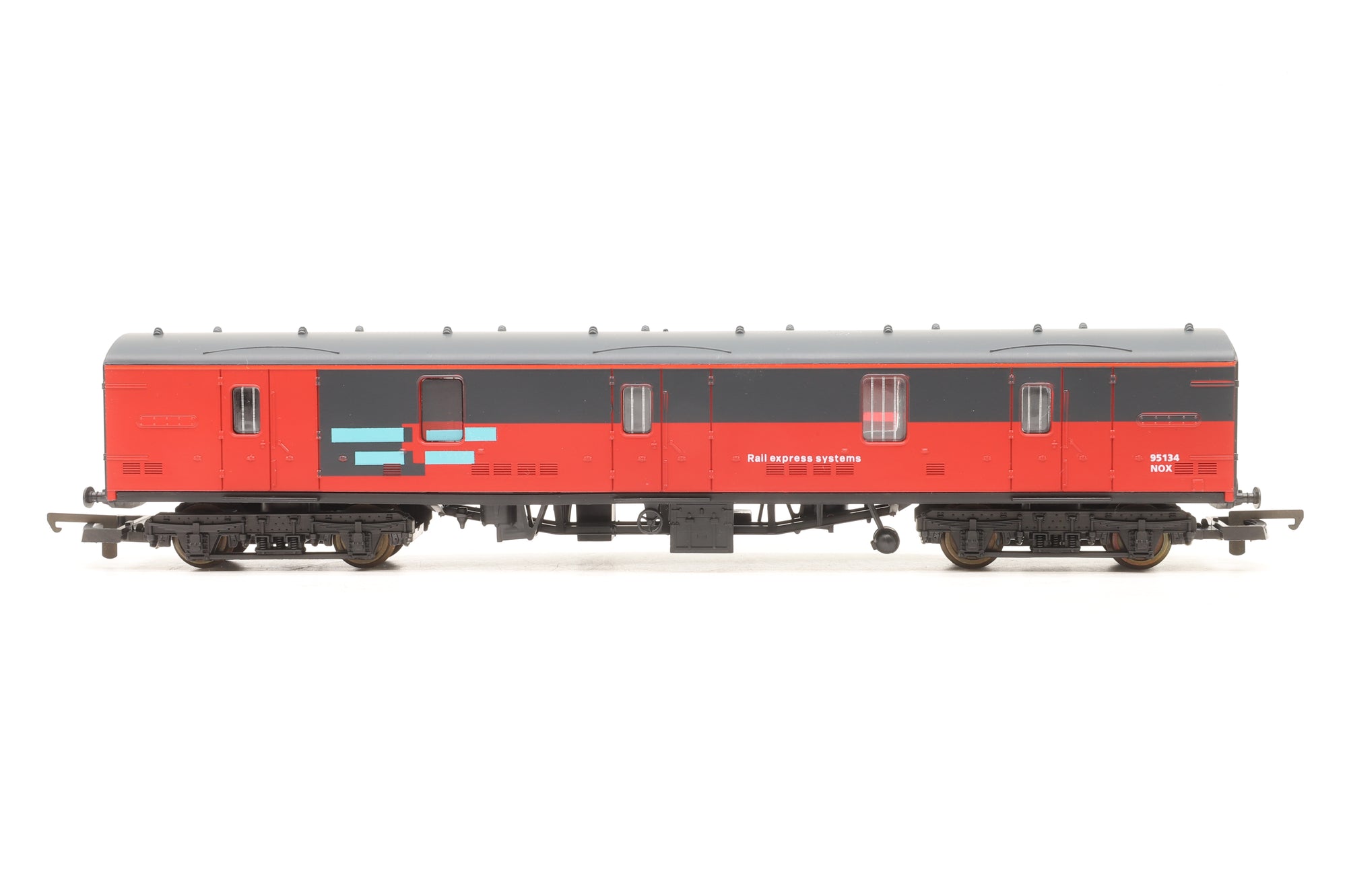 Lima OO 149784 Post Train Pack Class 47/7 47747 'Res Publica' RES & 3 Coaches