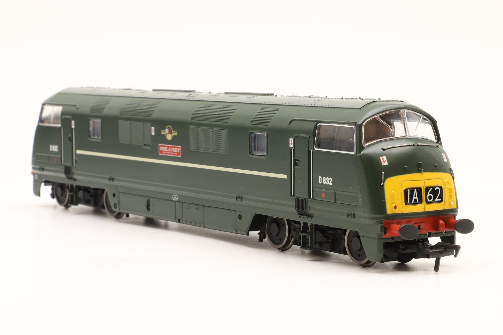 Bachmann OO 32-051 Class 42 Warship D832 'Onslaught' BR Green