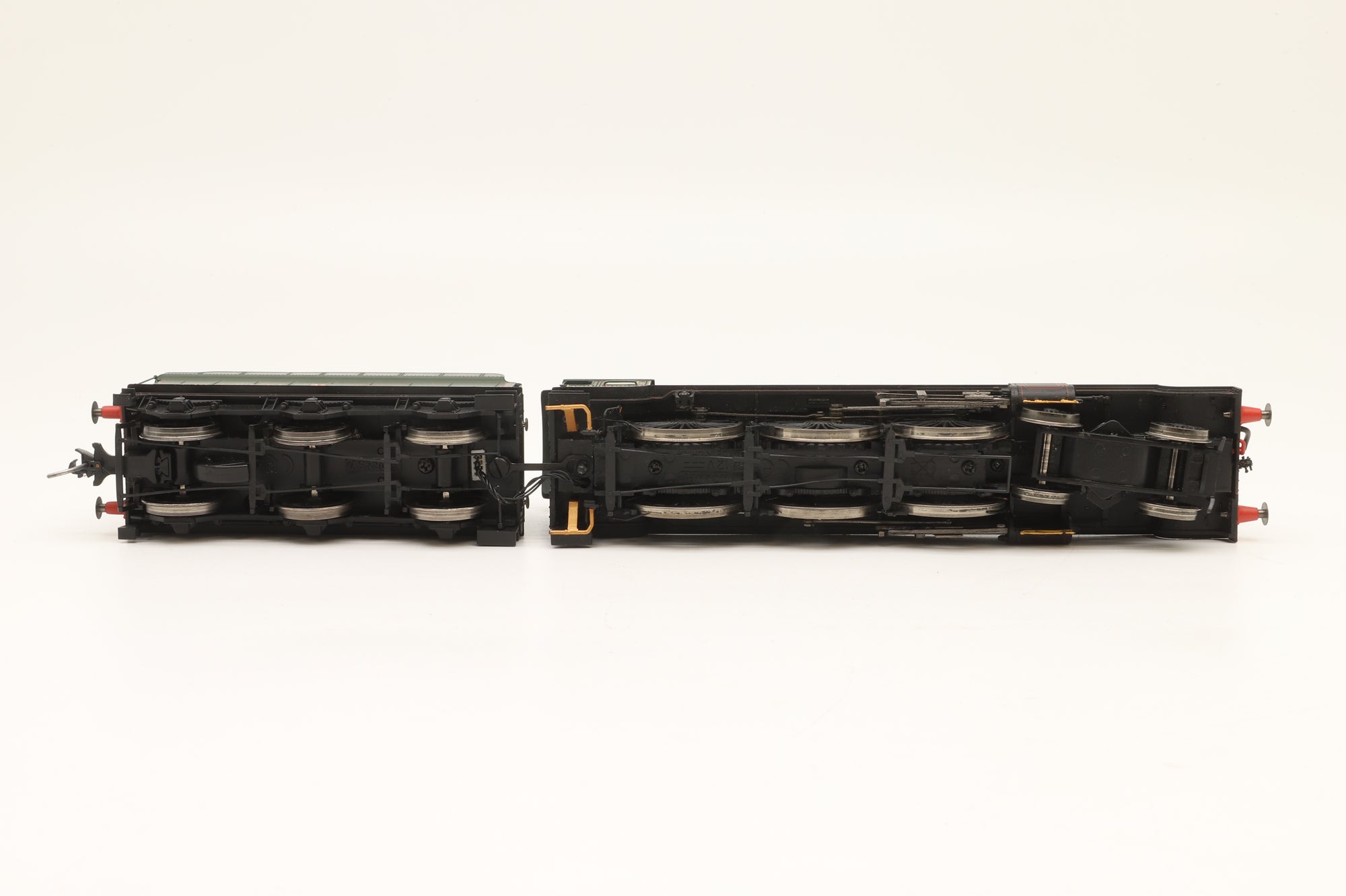 Hornby OO R2848 GWR Castle Class 7P 'Tintagel Castle' '5011'