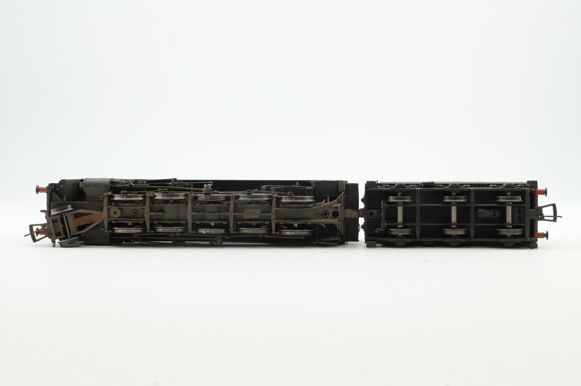 Bachmann OO 32-858DC Class 9F 92185 in BR Black w/ Late Crests - DCC Sound & Weathered