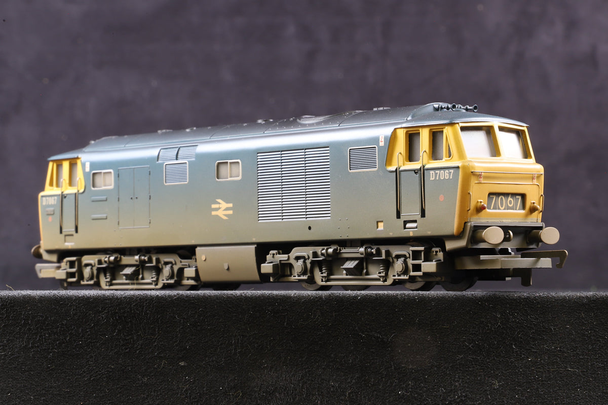 Hornby OO R2423 Class 35 Bo-Bo Diesel Hydraulic, Weathered