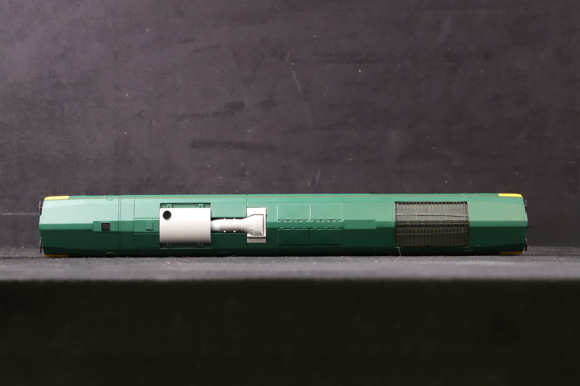 Bachmann OO 32-726 Class 66 Diesel '66610' Freightliner, DCC Sound