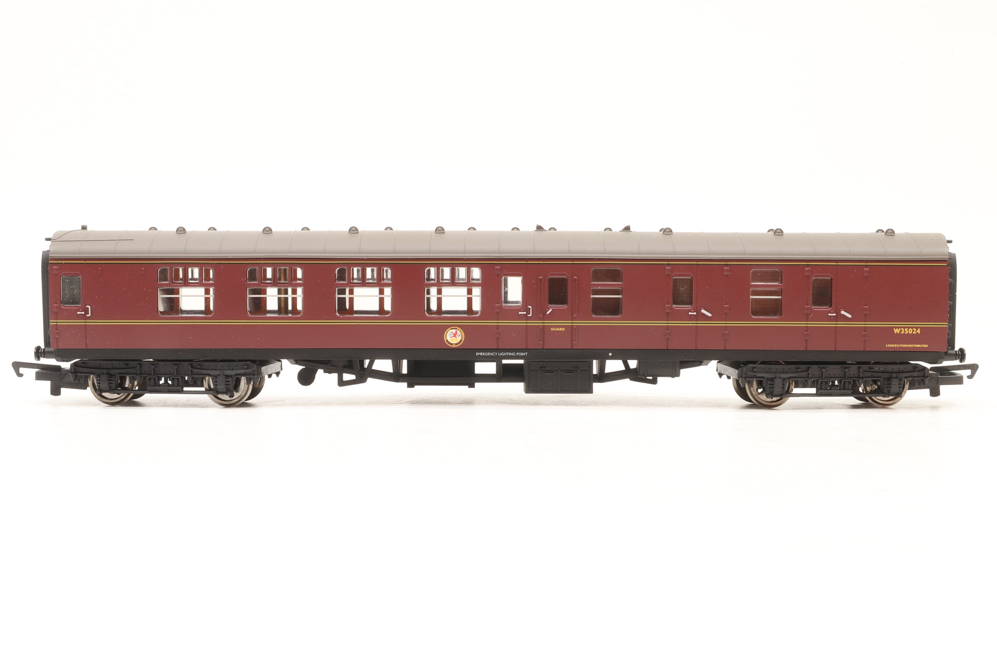Hornby OO Evening Star Train Pack BR Class 9F 'Evening Star' '92220' Lined Green & 3 Lined Maroon Mk1 Coaches