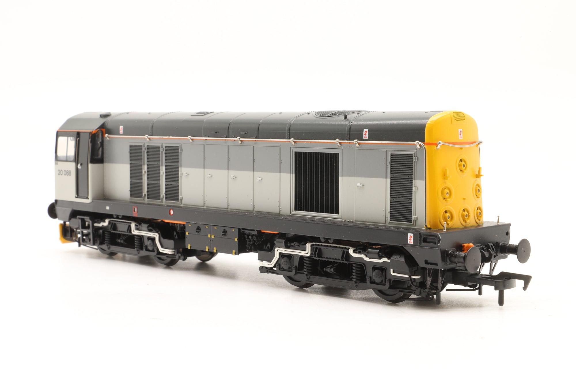 Bachmann OO 35-361 Class 20 20088 in Rebranded BR Railfreight Grey