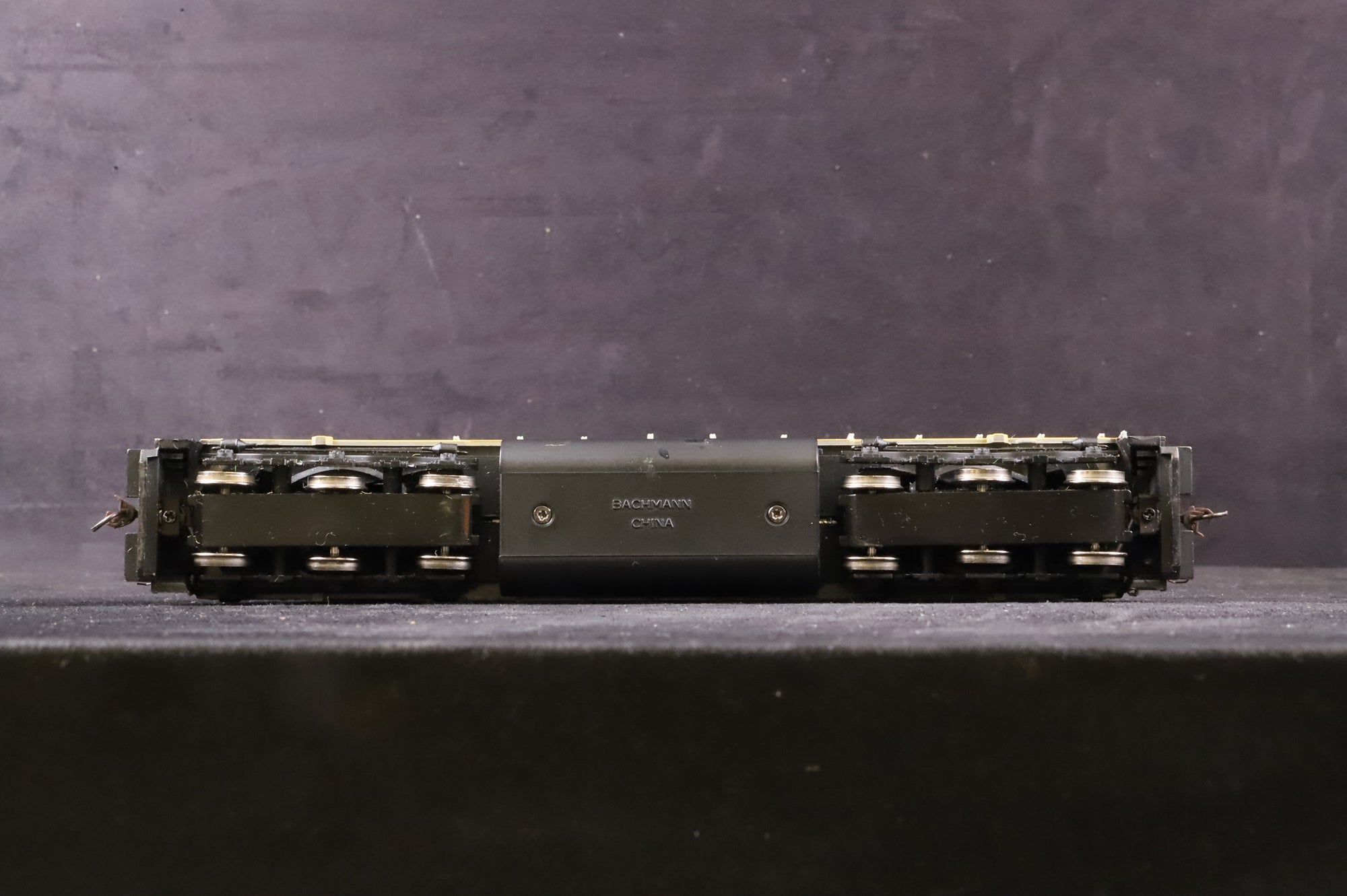 Spectrum/Bachmann HO 11622 EMD SD45 No.3611 in Erie Lackawanna Livery