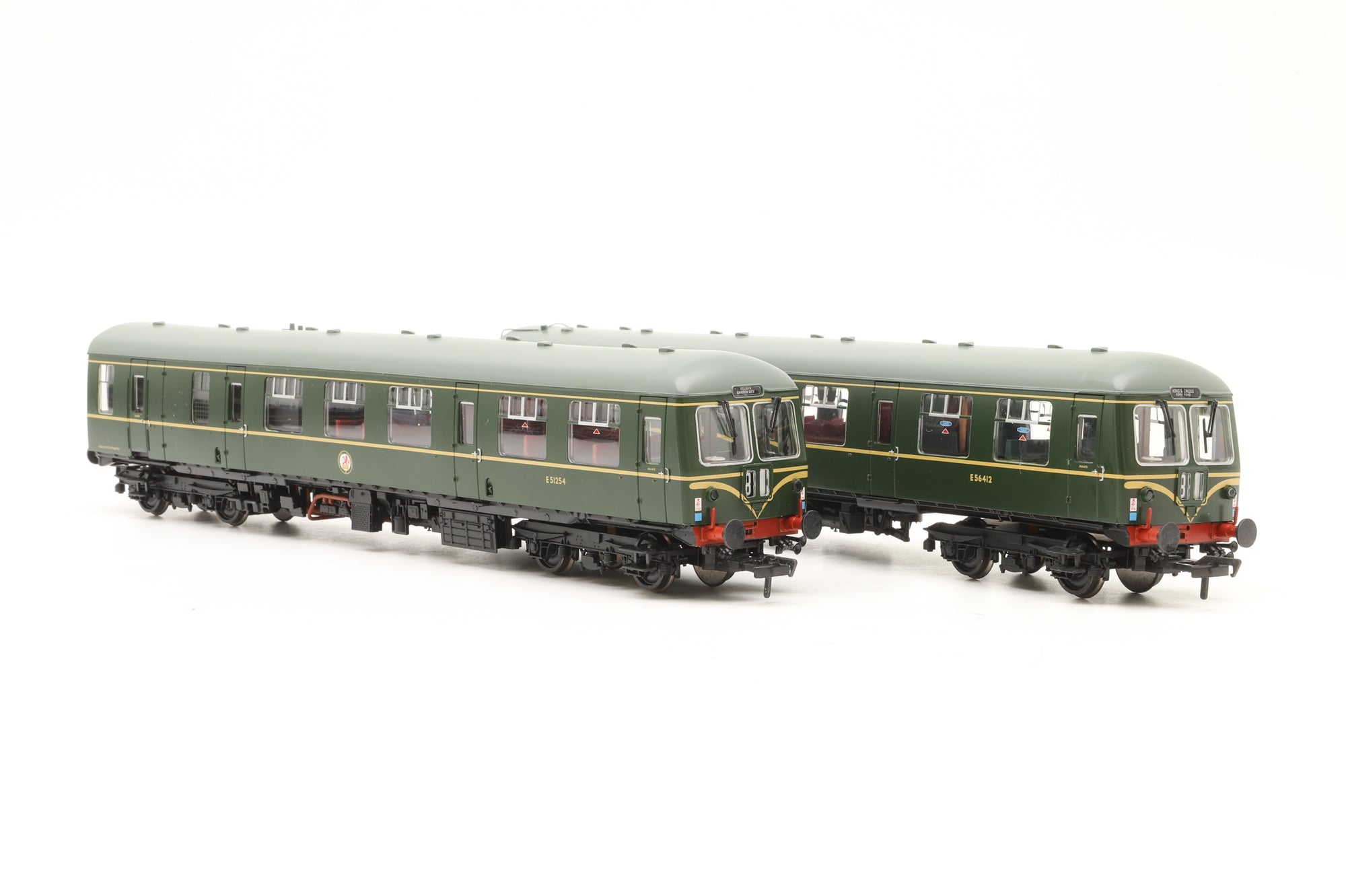 Bachmann OO 31-326 Class 105 Two Car DMU BR Green with Speed Whiskers