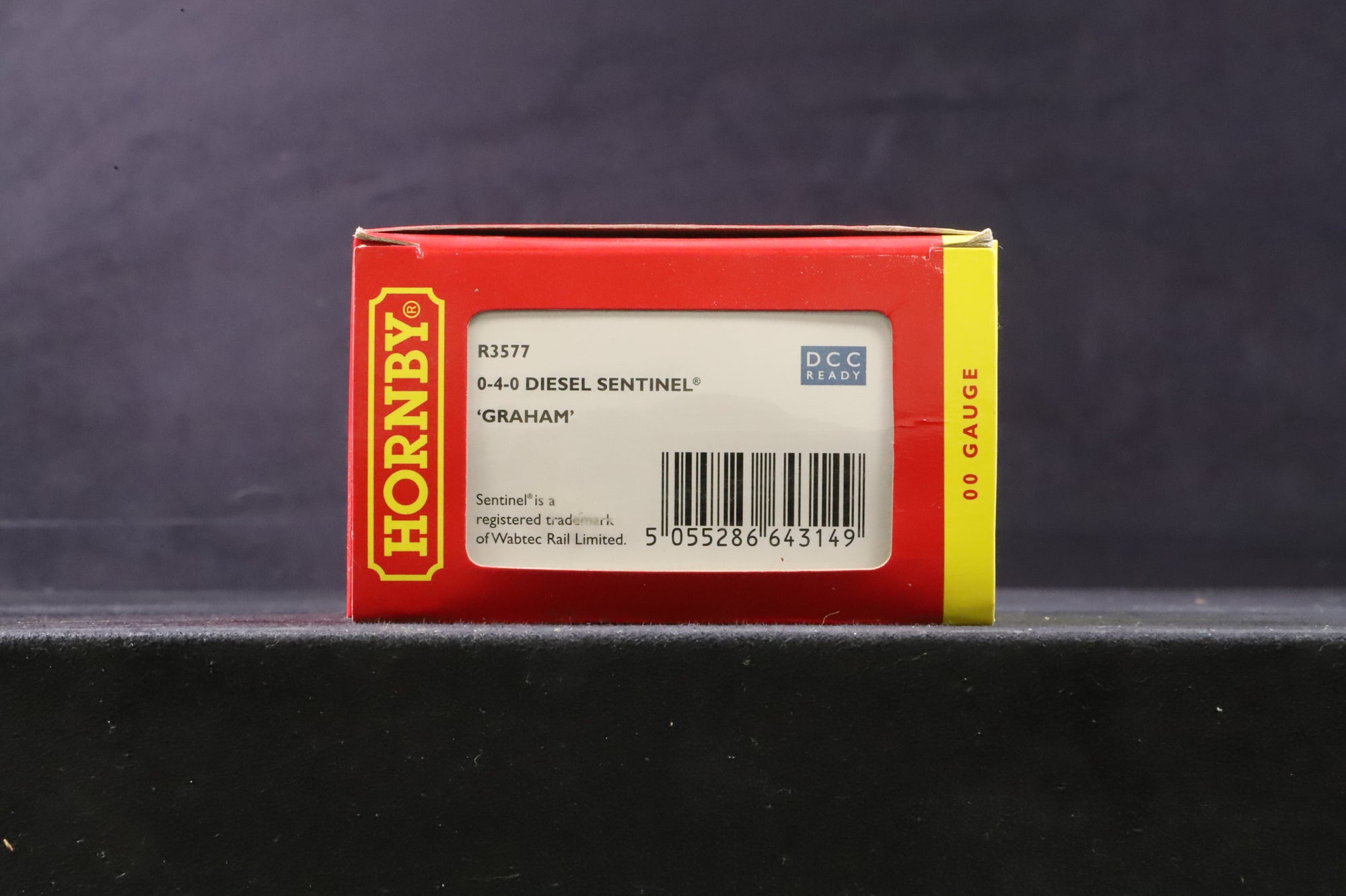 Hornby OO R3577 Sentinel 0-4-0 Shunter 'Graham' in Plain Maroon