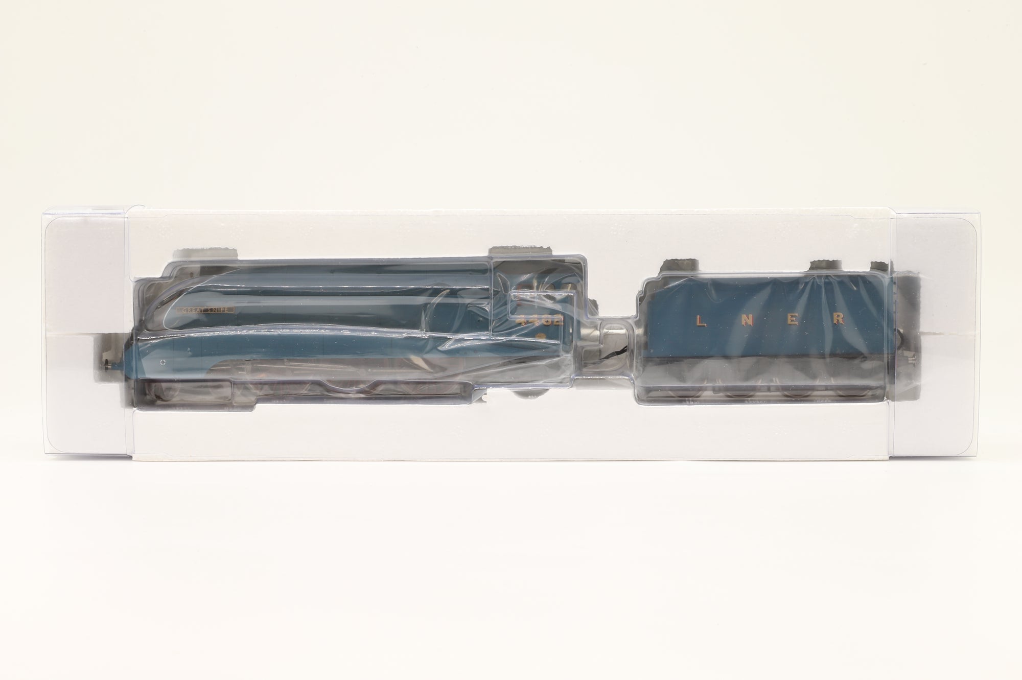 Hornby OO R3131 Class A4 '4462' 'Great Snipe' LNER Garter Blue