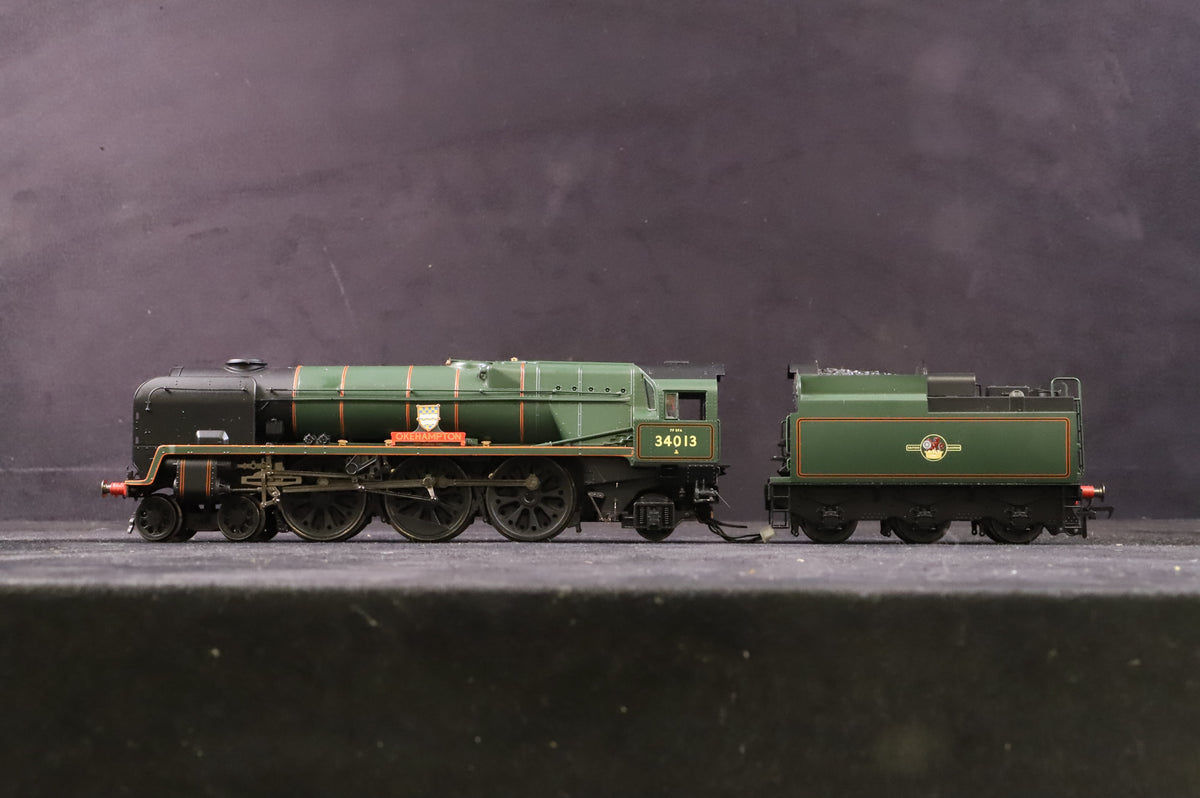 Hornby OO R3203 Rebuilt West Country Class &#39;34013&#39; &#39;Okehampton&#39; BR Lined Green L/C DCC Sound