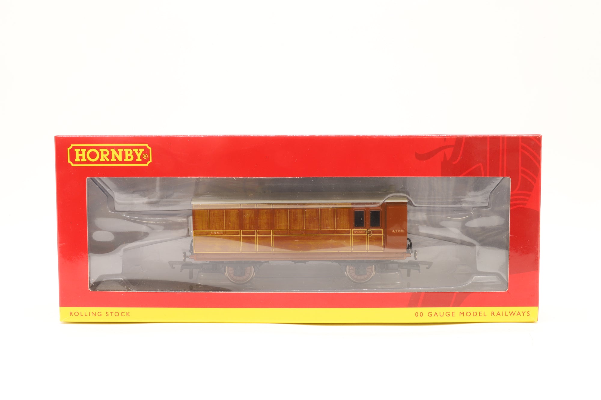 Hornby OO Rake of 4 LNER 6 Wheel Coaches Teak Inc. R40128A, R40082x2 & R40084