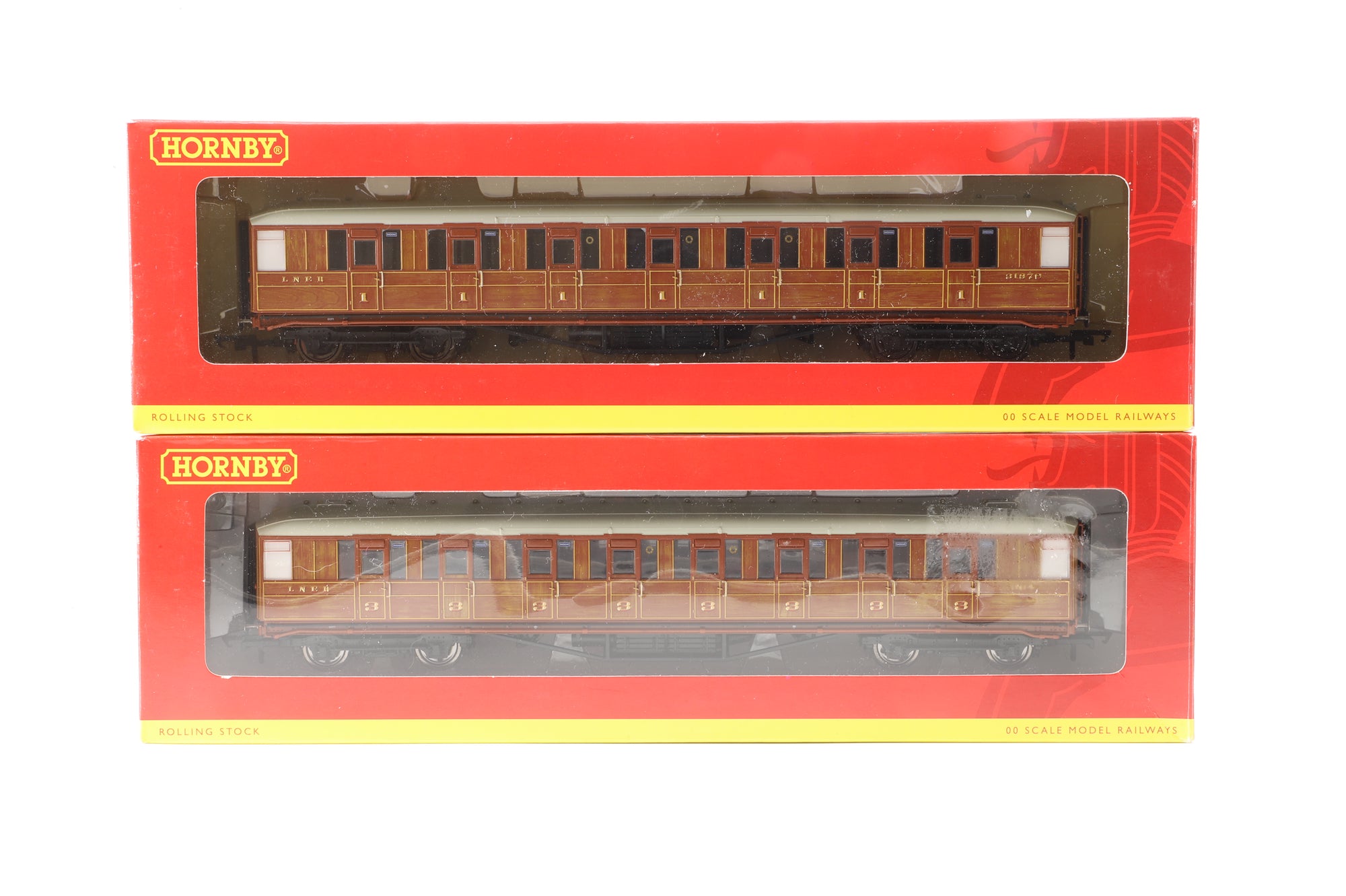 Hornby OO Rake Of 5 LNER Gresley Teak Coaches Inc. R4170B, R4171A, R4172A, R4173A & R4174A