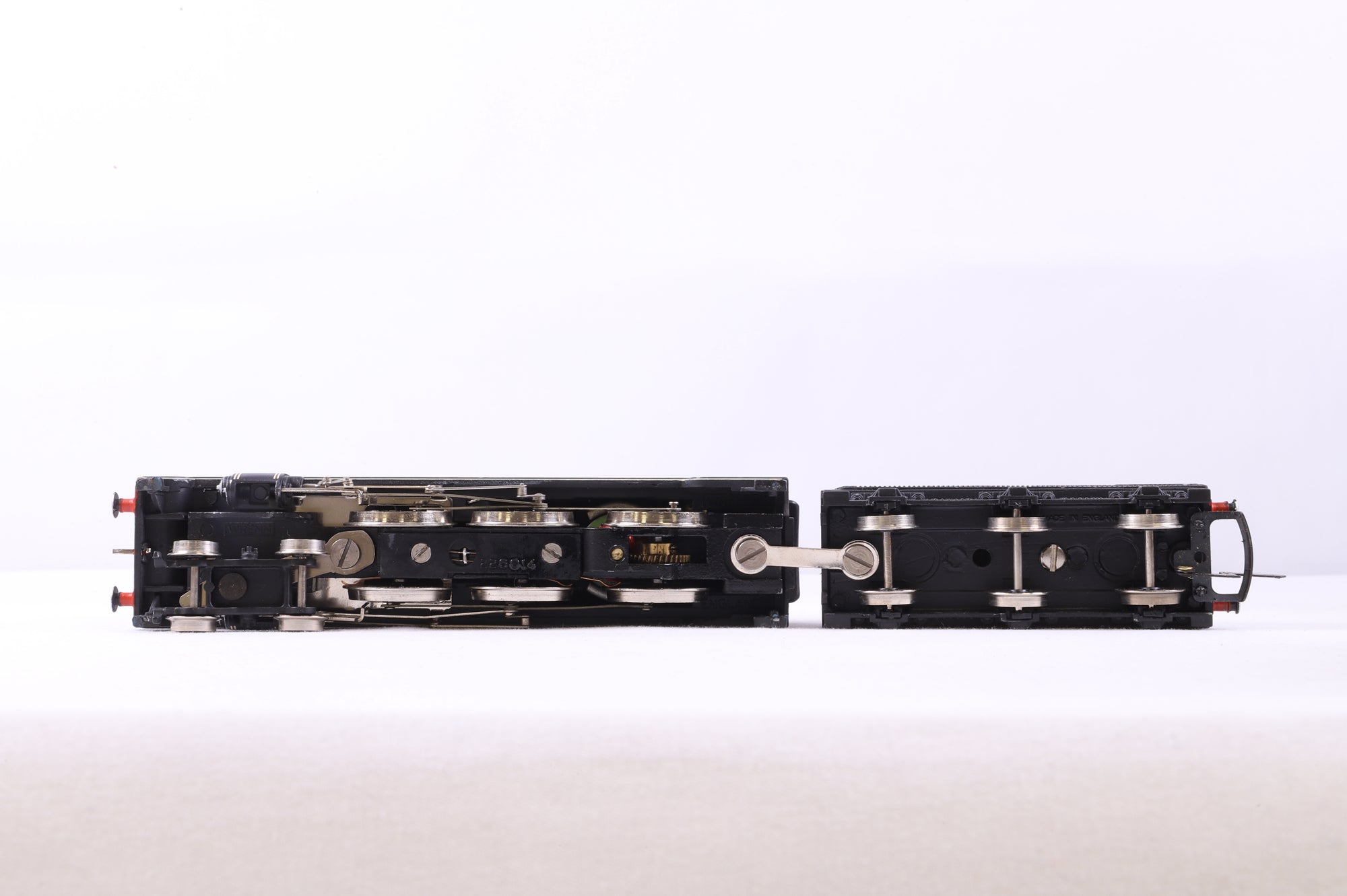 Wrenn OO W2261/A Royal Scot 'Queen Victoria's Rifleman' LMS Black