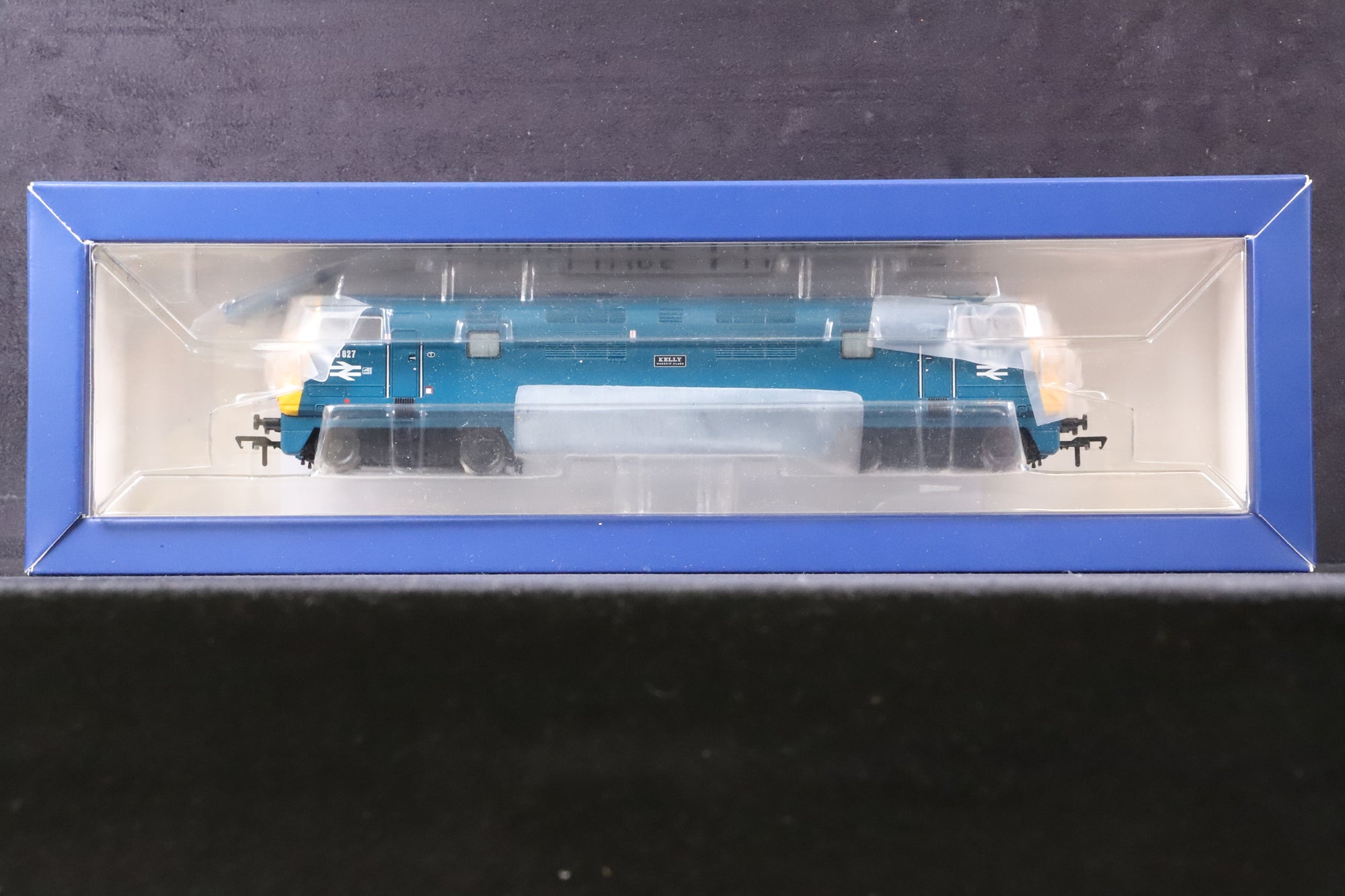 Bachmann OO 32-056DC Class 42 Diesel 'D827' 'Kelly' BR Blue DCC Fitted