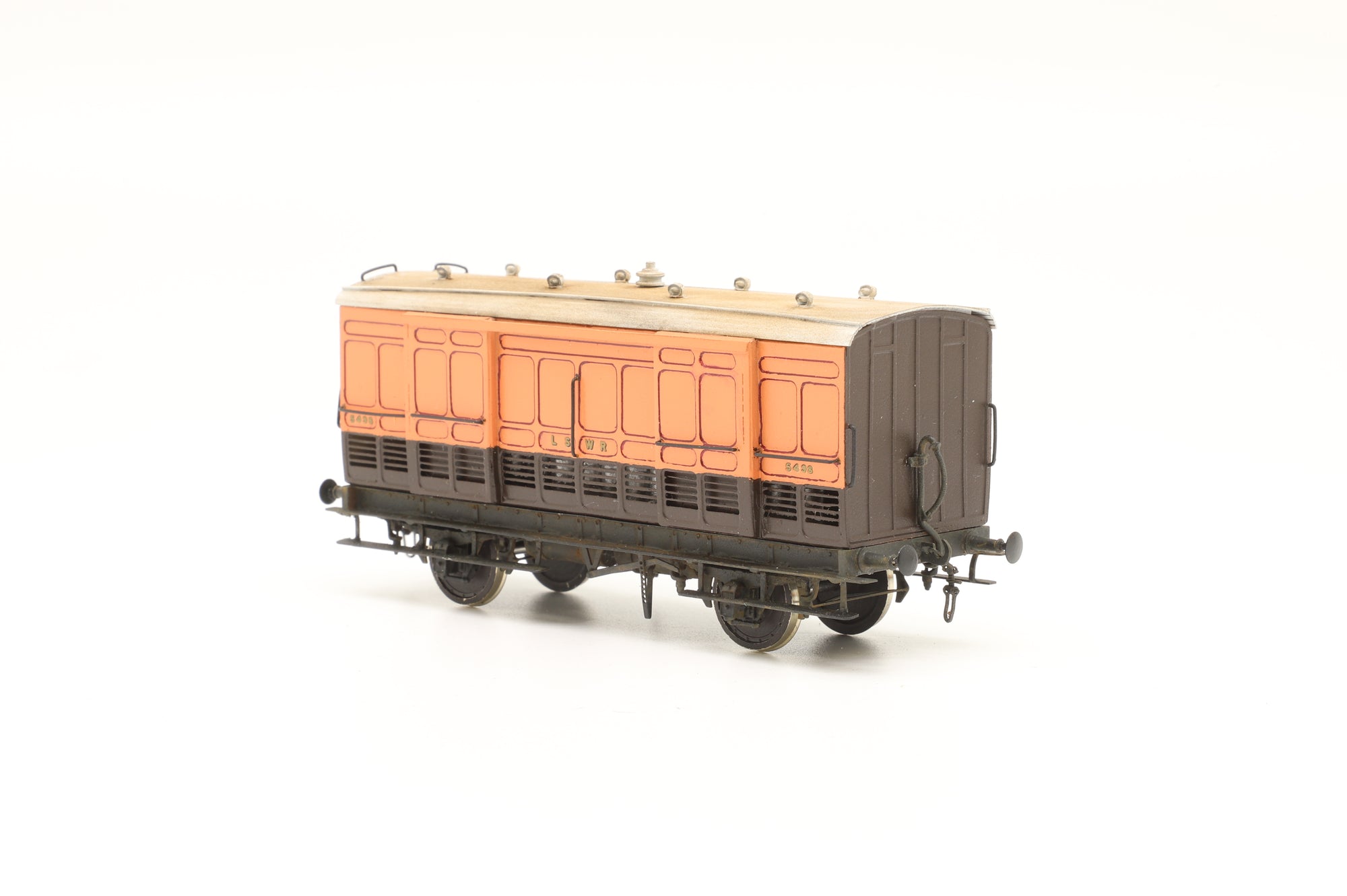 Kit Built P4 Rake of 4 LSWR Luggage Vans, Weathered