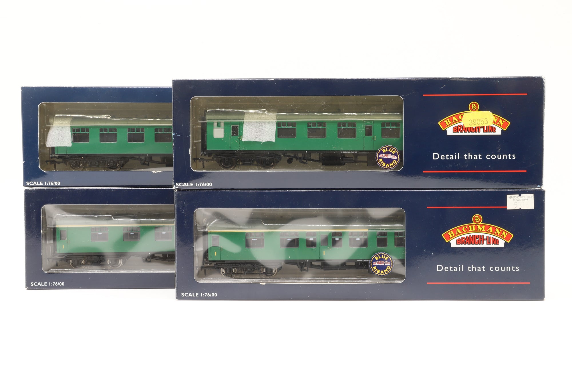 Bachmann OO Rake of 4x Mk1s in BR(S) Green