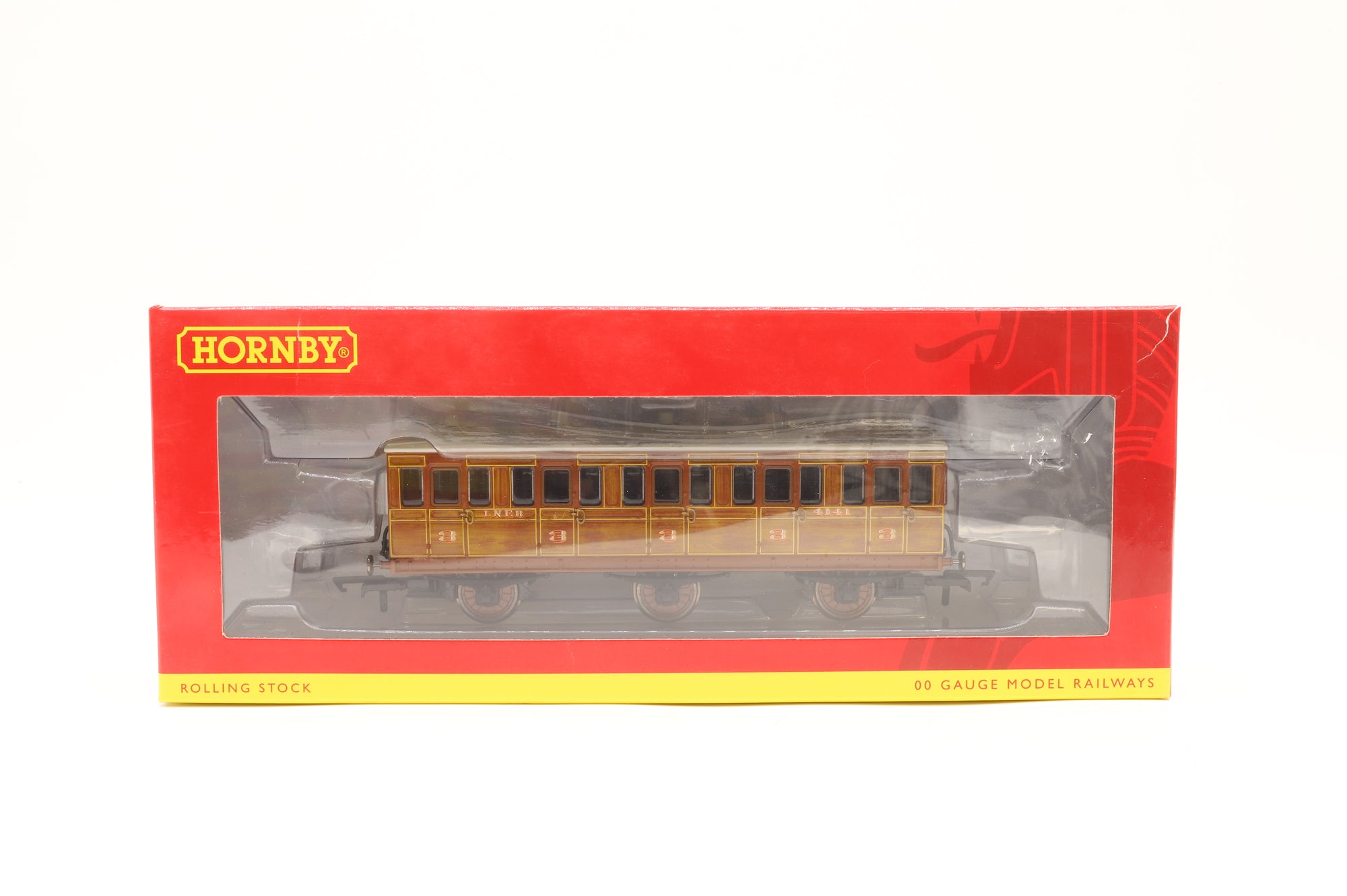 Hornby OO Rake of 4 LNER 6 Wheel Coaches Teak Inc. R40128A, R40082x2 & R40084