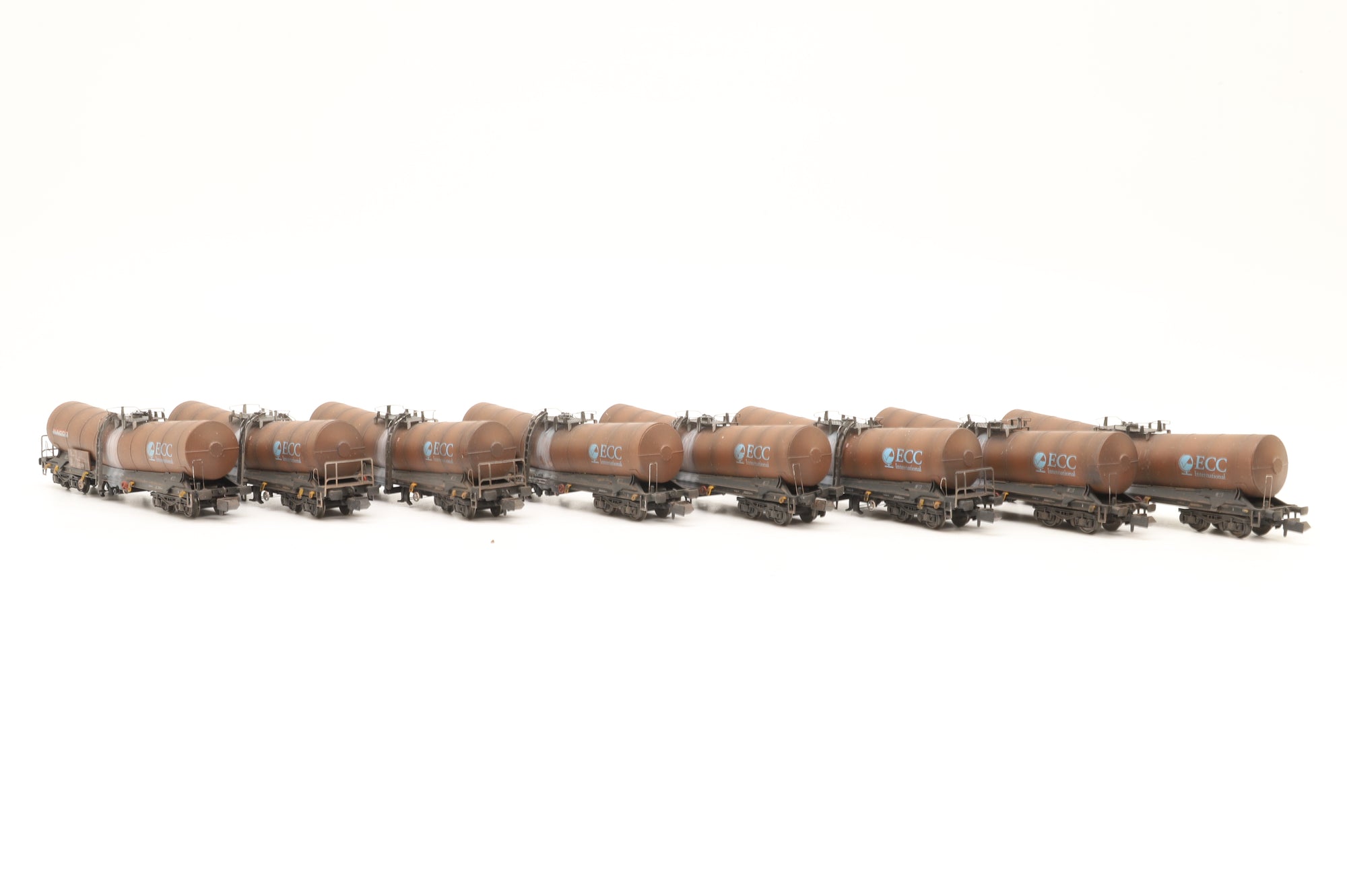 WORKSHOP Dapol N Rake of 8x NACCO ICA 'Silver Bullet' Wagons in ECC Livery – Weathered