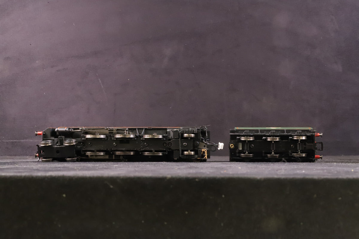 Hornby OO R3203 Rebuilt West Country Class &#39;34013&#39; &#39;Okehampton&#39; BR Lined Green L/C DCC Sound