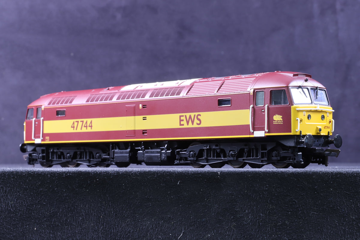 Heljan OO 4650 Class 47 47744 in EWS Livery