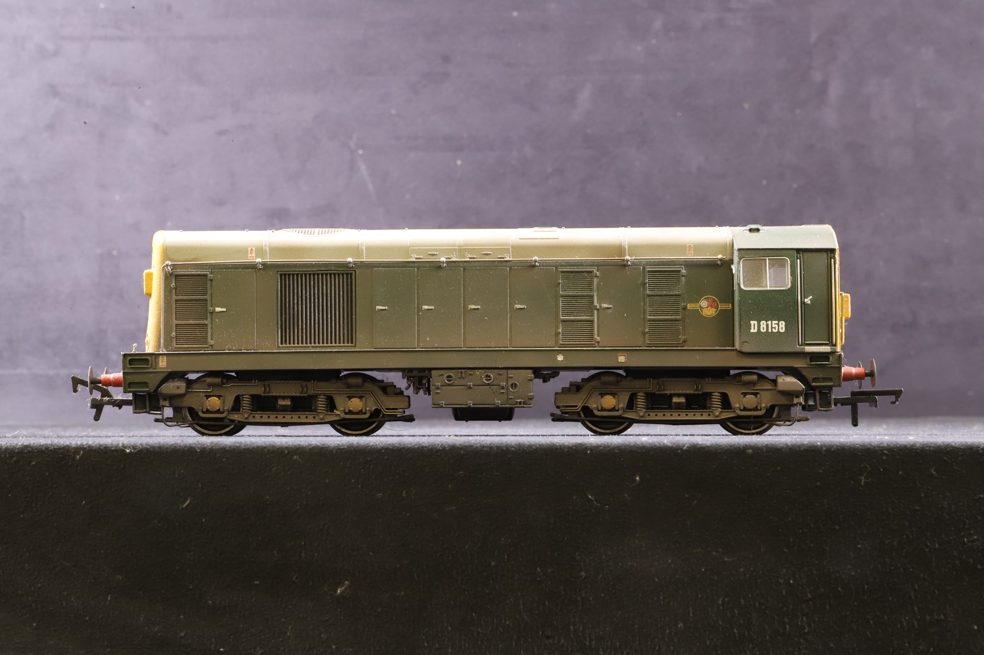 Bachmann WORKSHOP OO 32-035D Class 20 Diesel 'D8158' BR Green Weathered & Renumbered