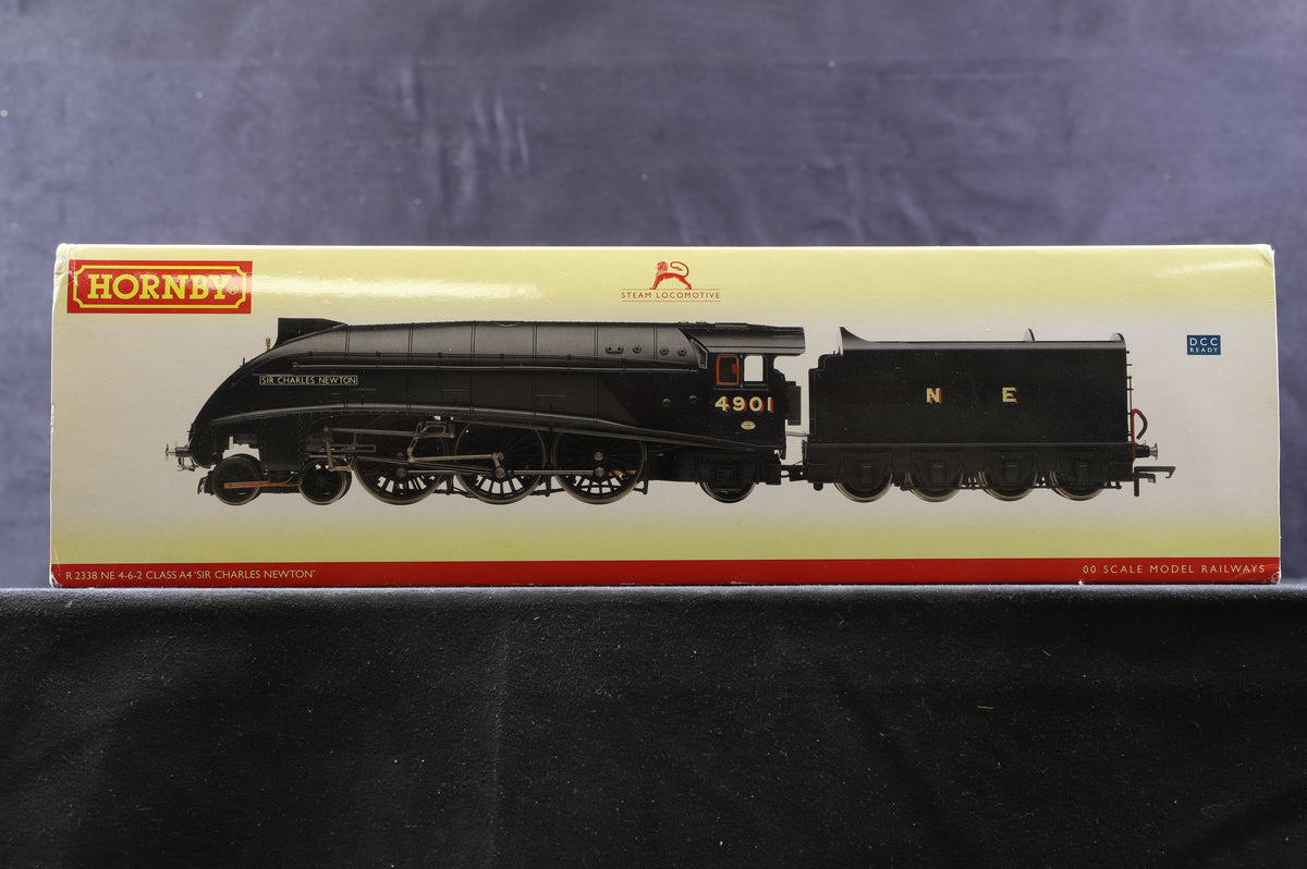 Hornby OO R2338 4-6-2 Class A4 &#39;4901&#39; &#39;Sir Charles newton&#39; NE Plain Black