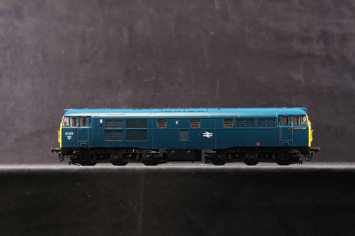 Bachmann OO 35-805SF Class 31/1 &#39;31123&#39; BR Blue, DCC Sound